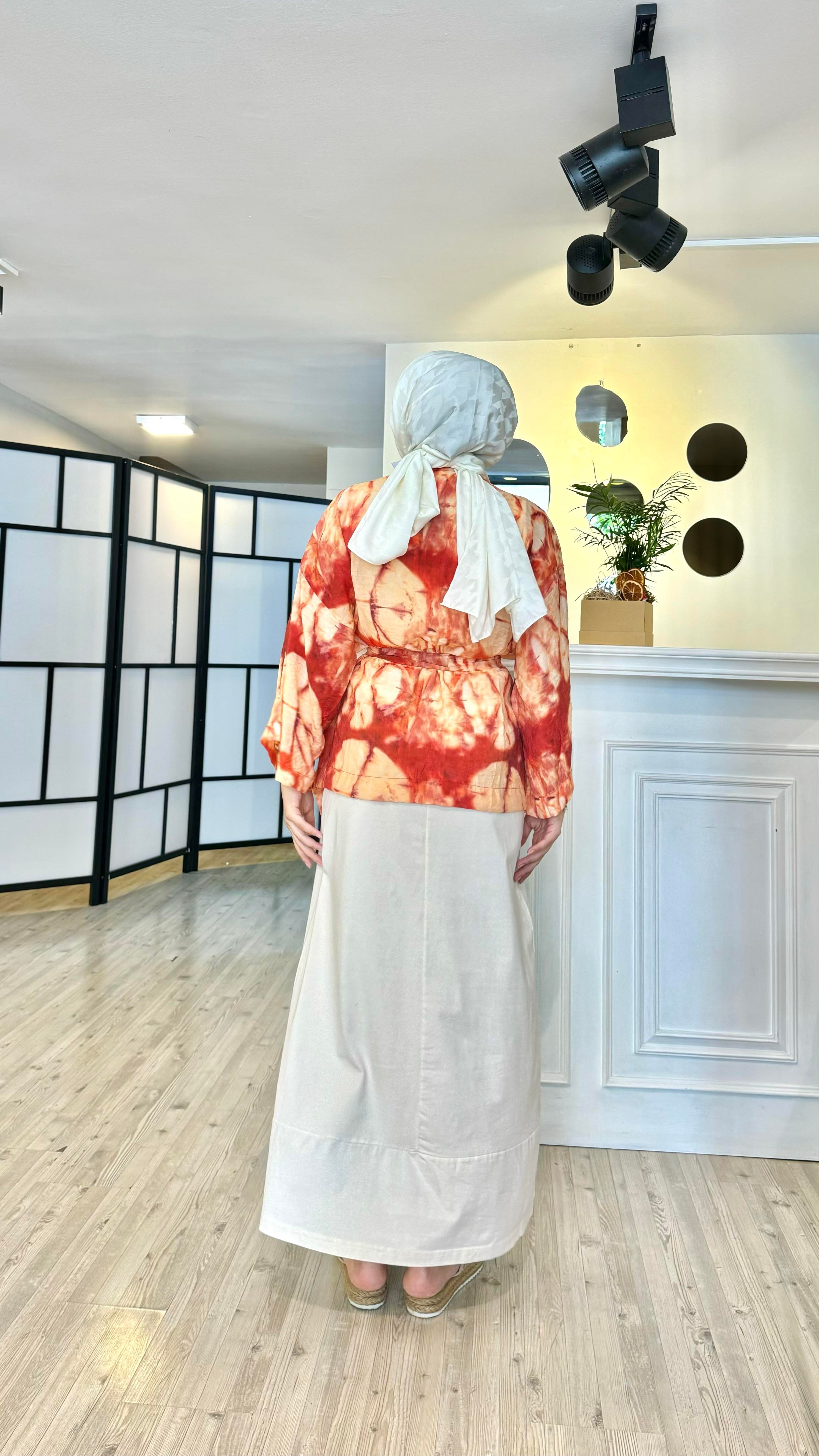 Renkli Desenli İnce Kumaş Kimono