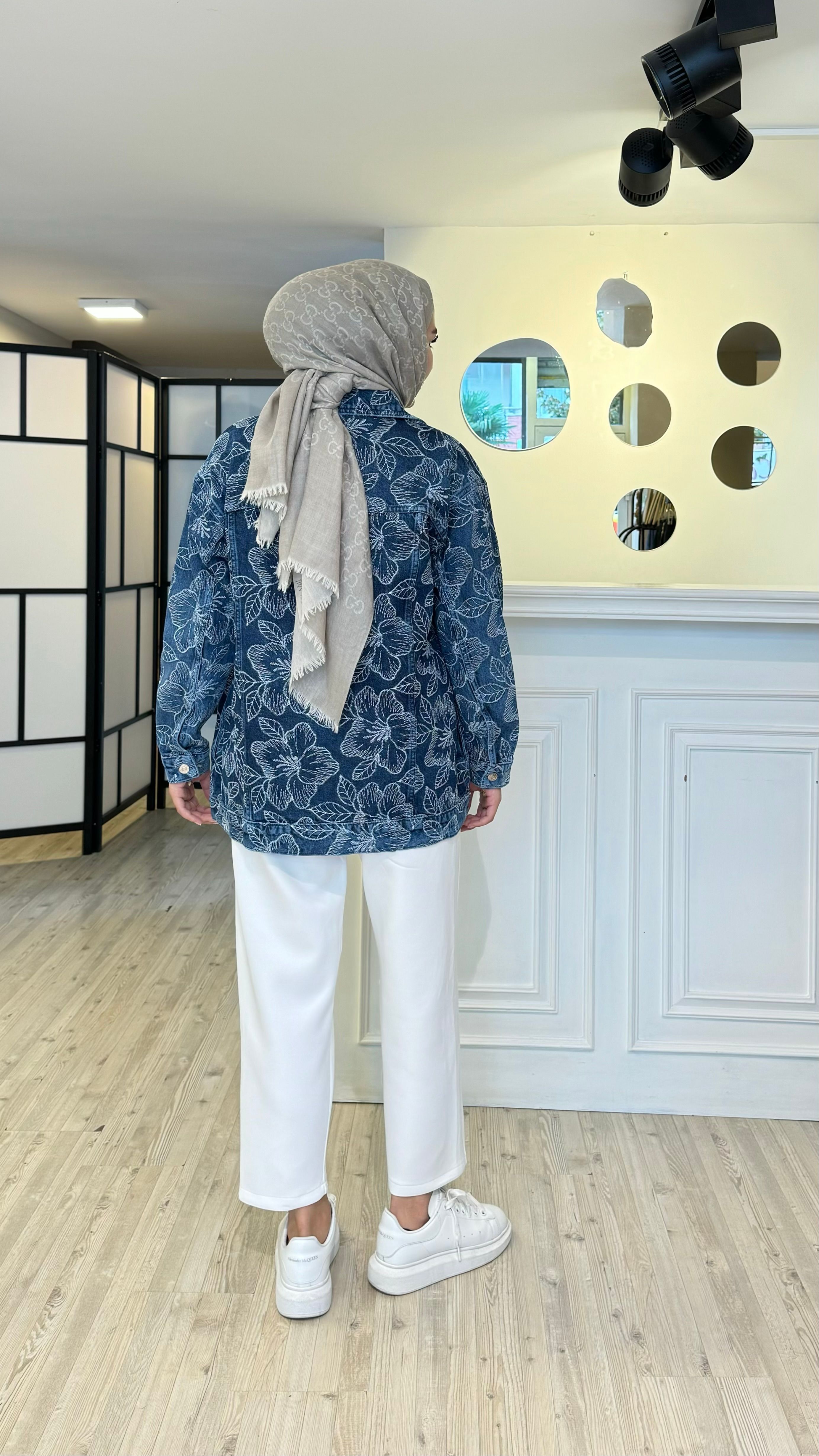 Nakışlı Kot Ceket
