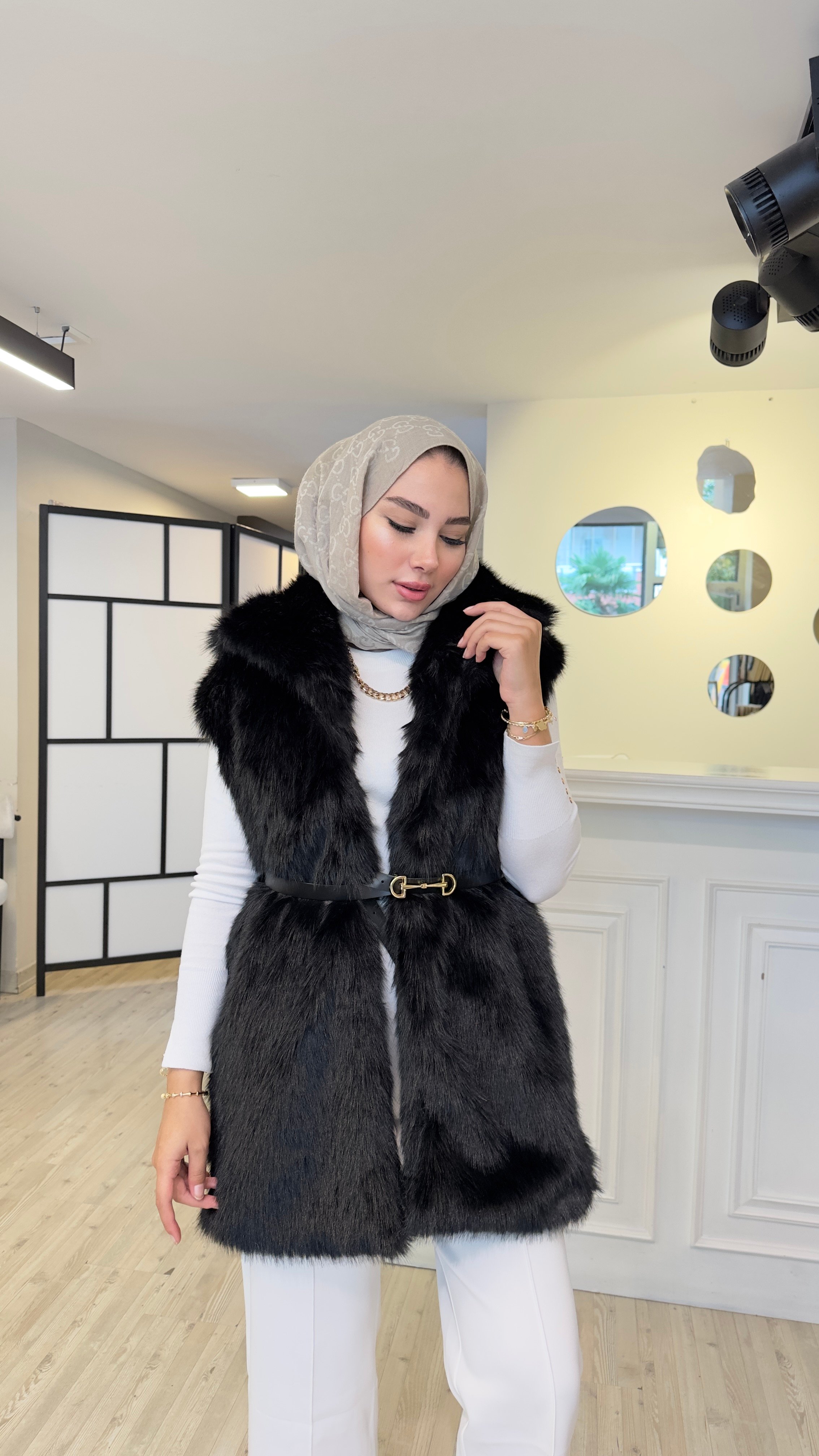 Kürklü Yelek - Siyah