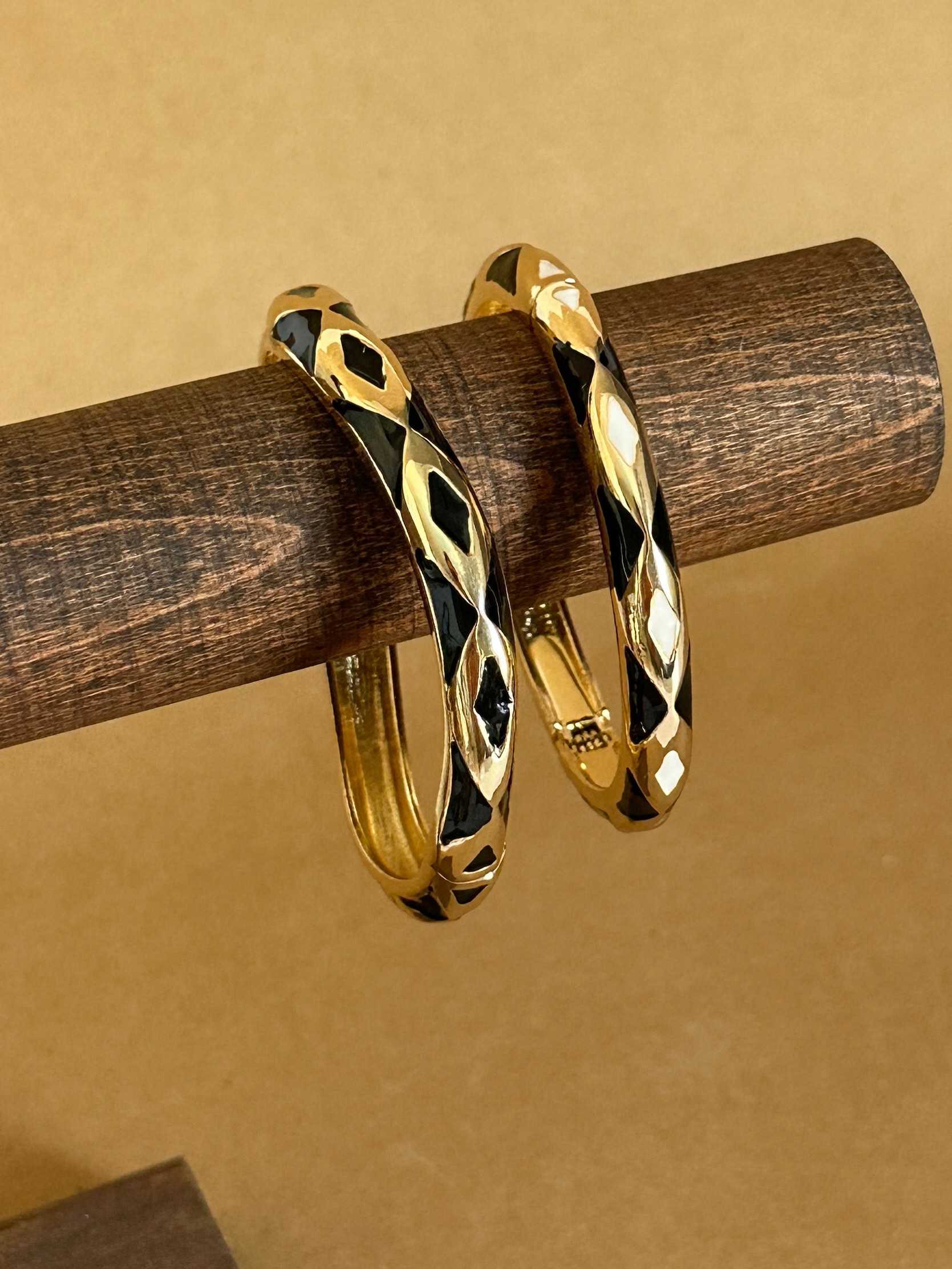 Noir Gold Kelepçe