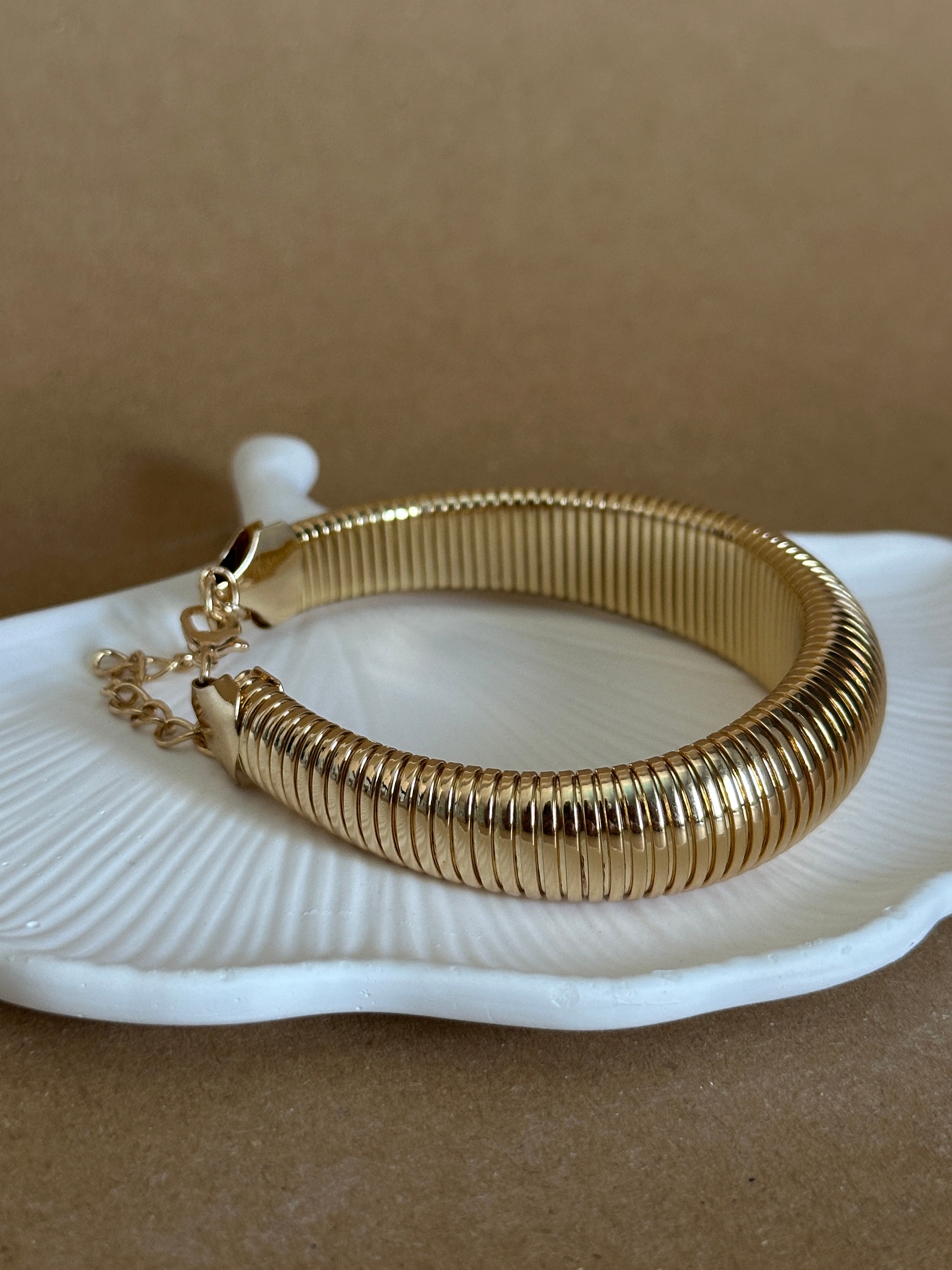 Gold Spiral Bileklik