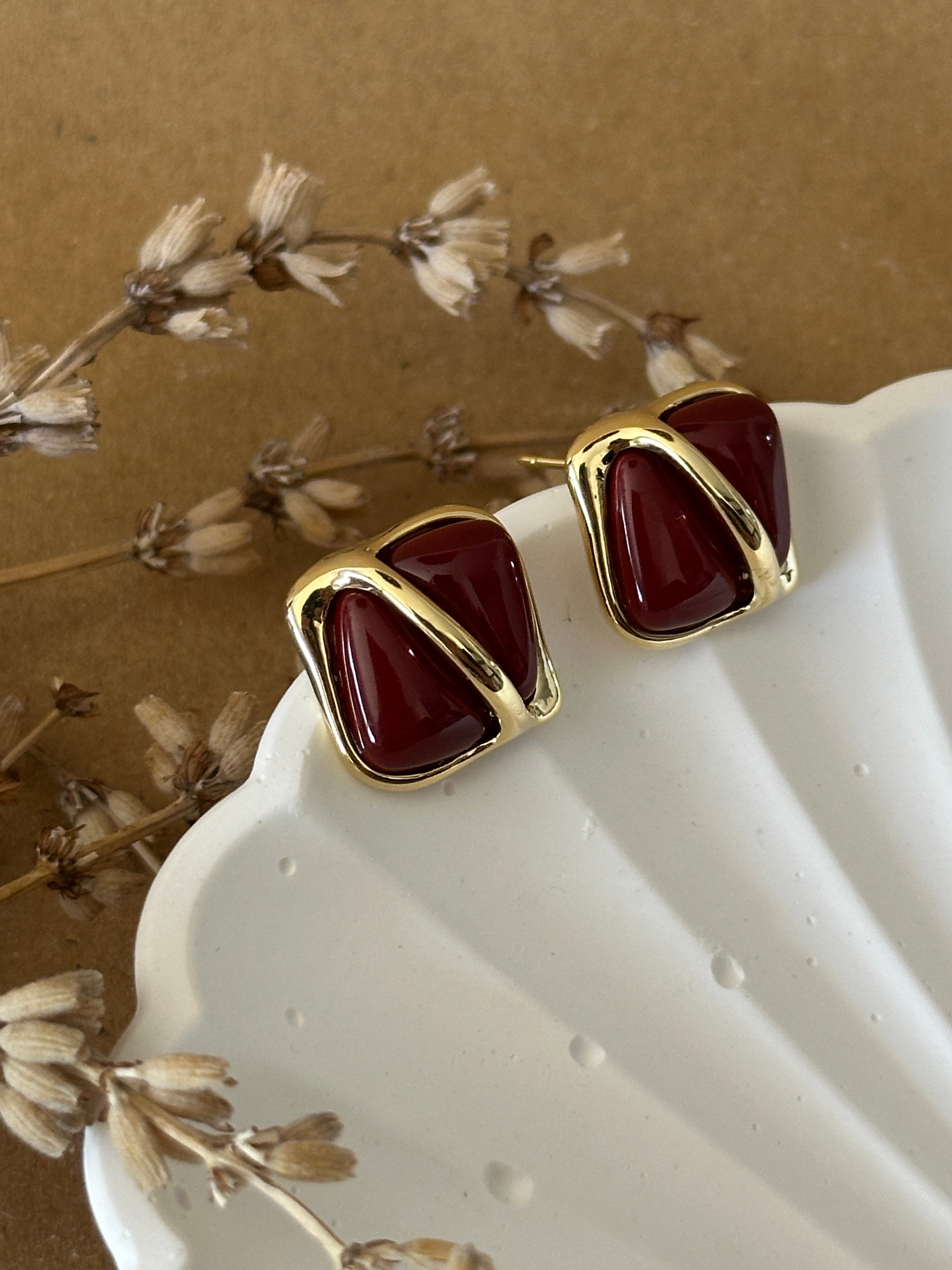 Bordo-Gold Detaylı Küpe