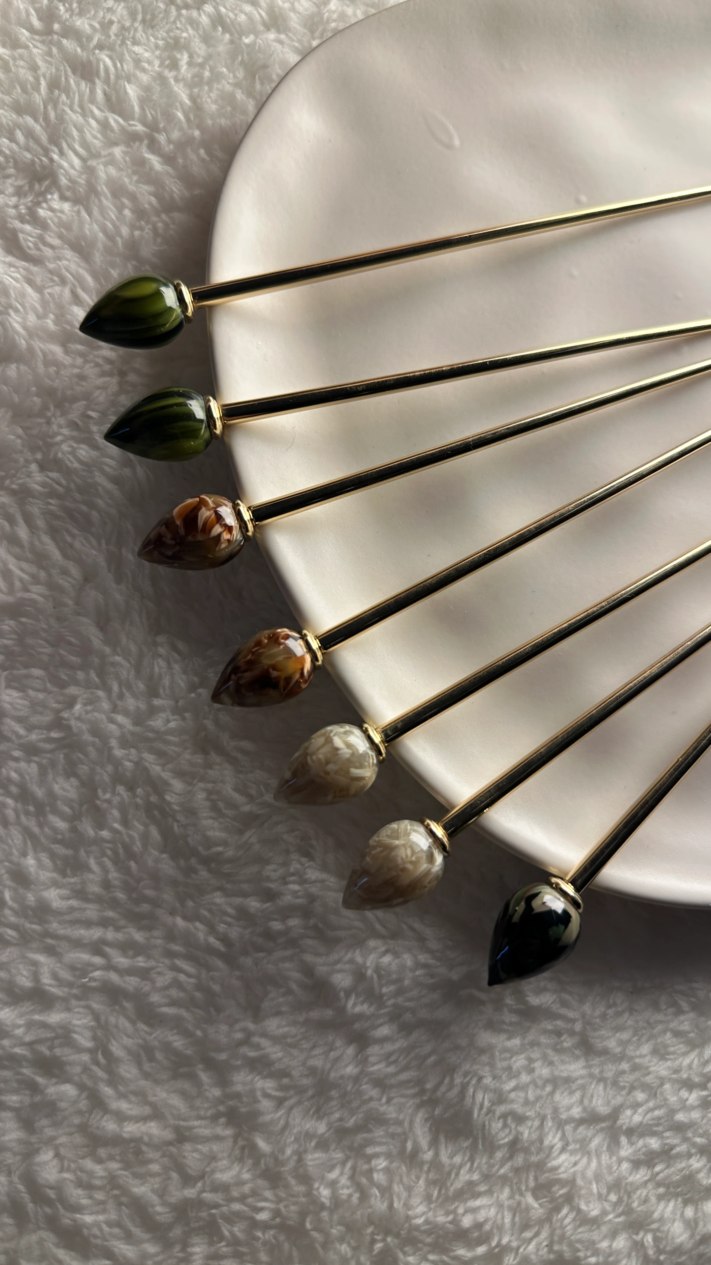 Yeşil Damla Taş Saç Çubuğu