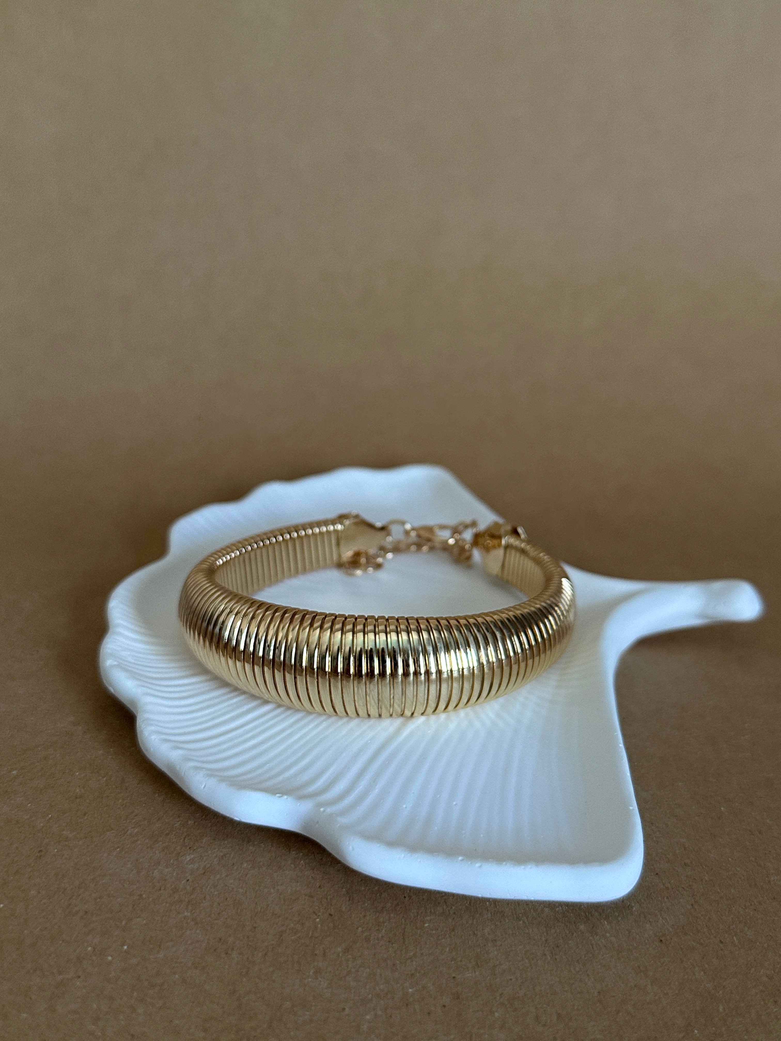 Gold Spiral Bileklik