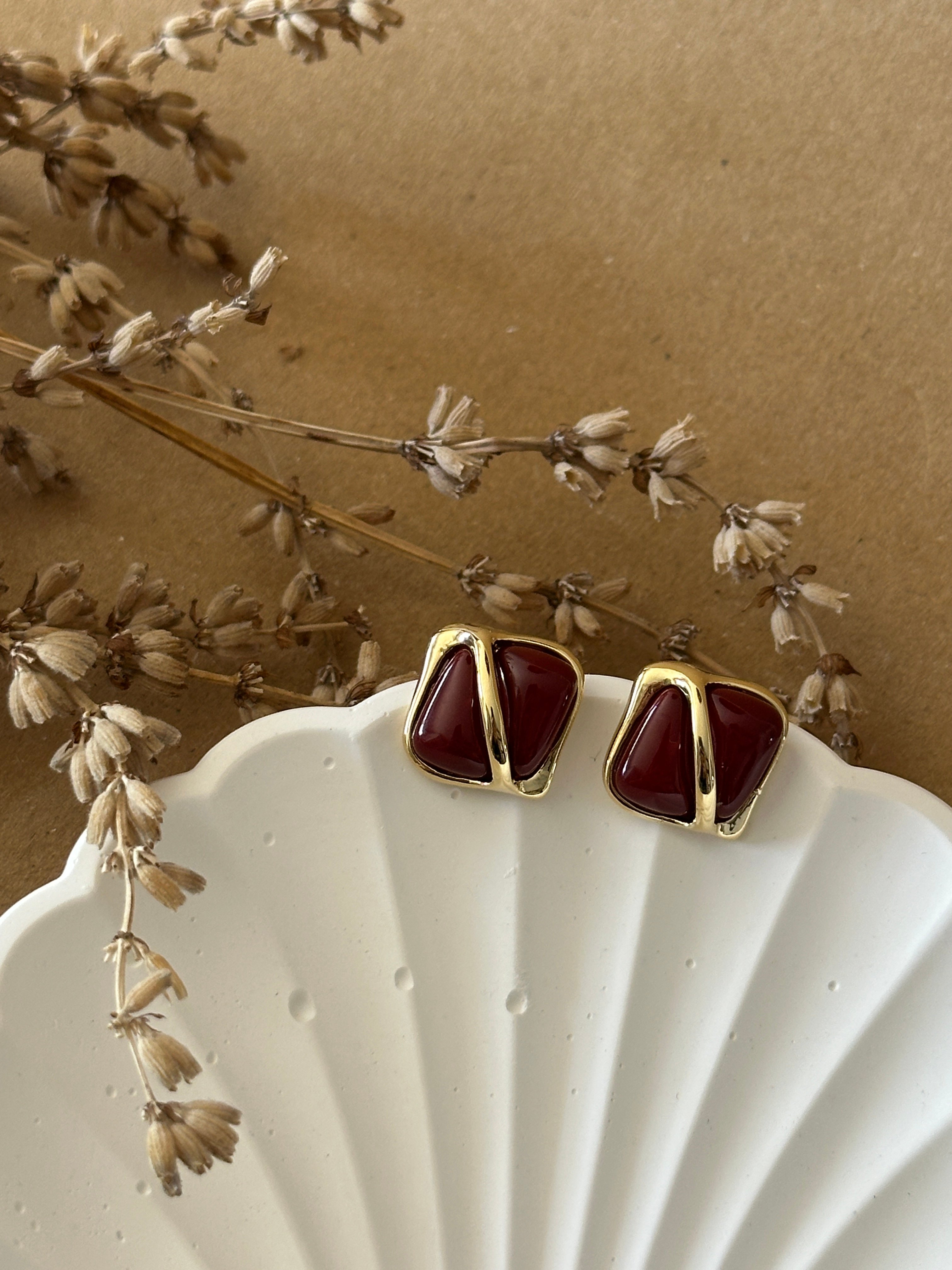 Bordo-Gold Detaylı Küpe