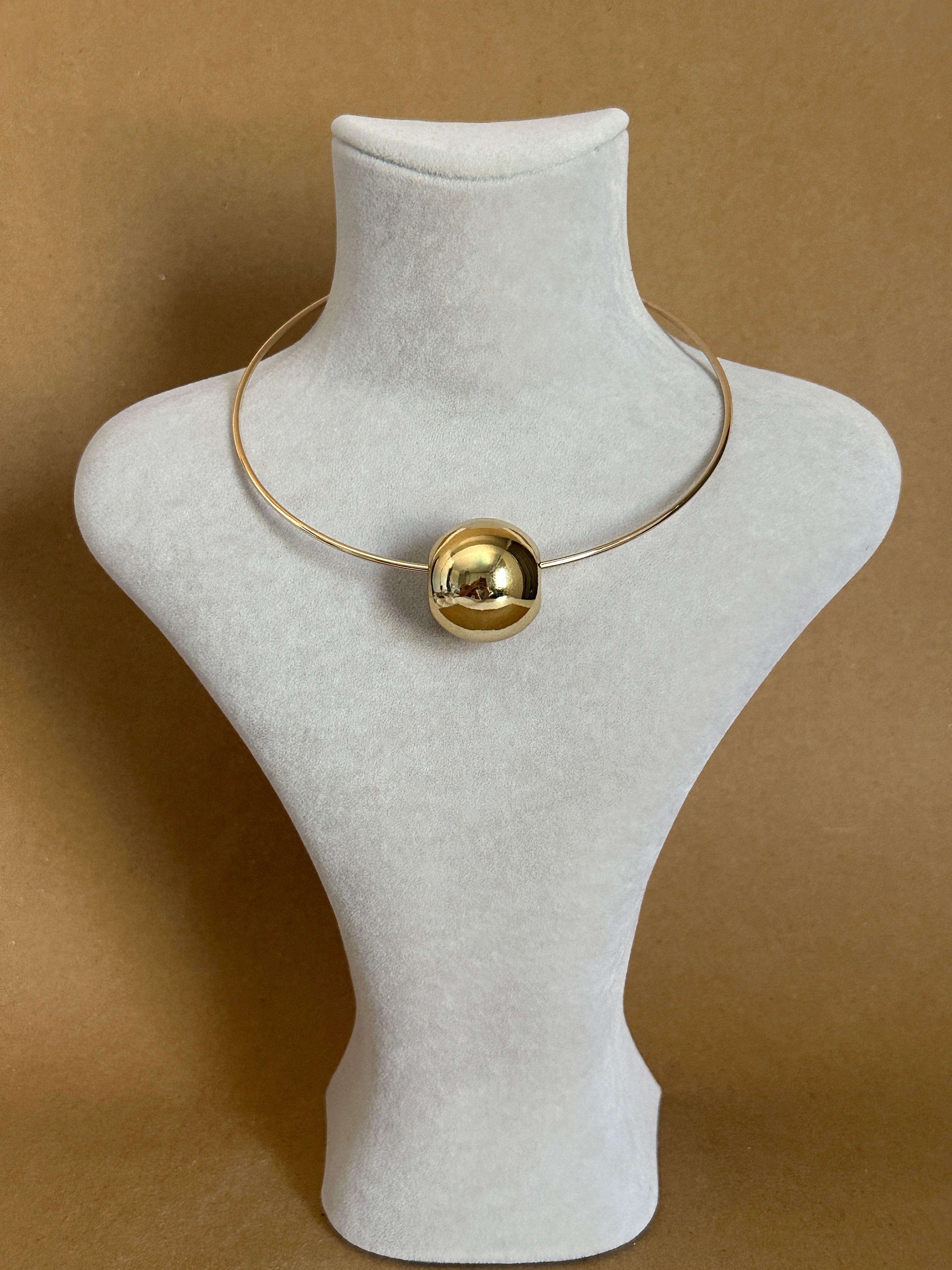 Gold Küre Kolye