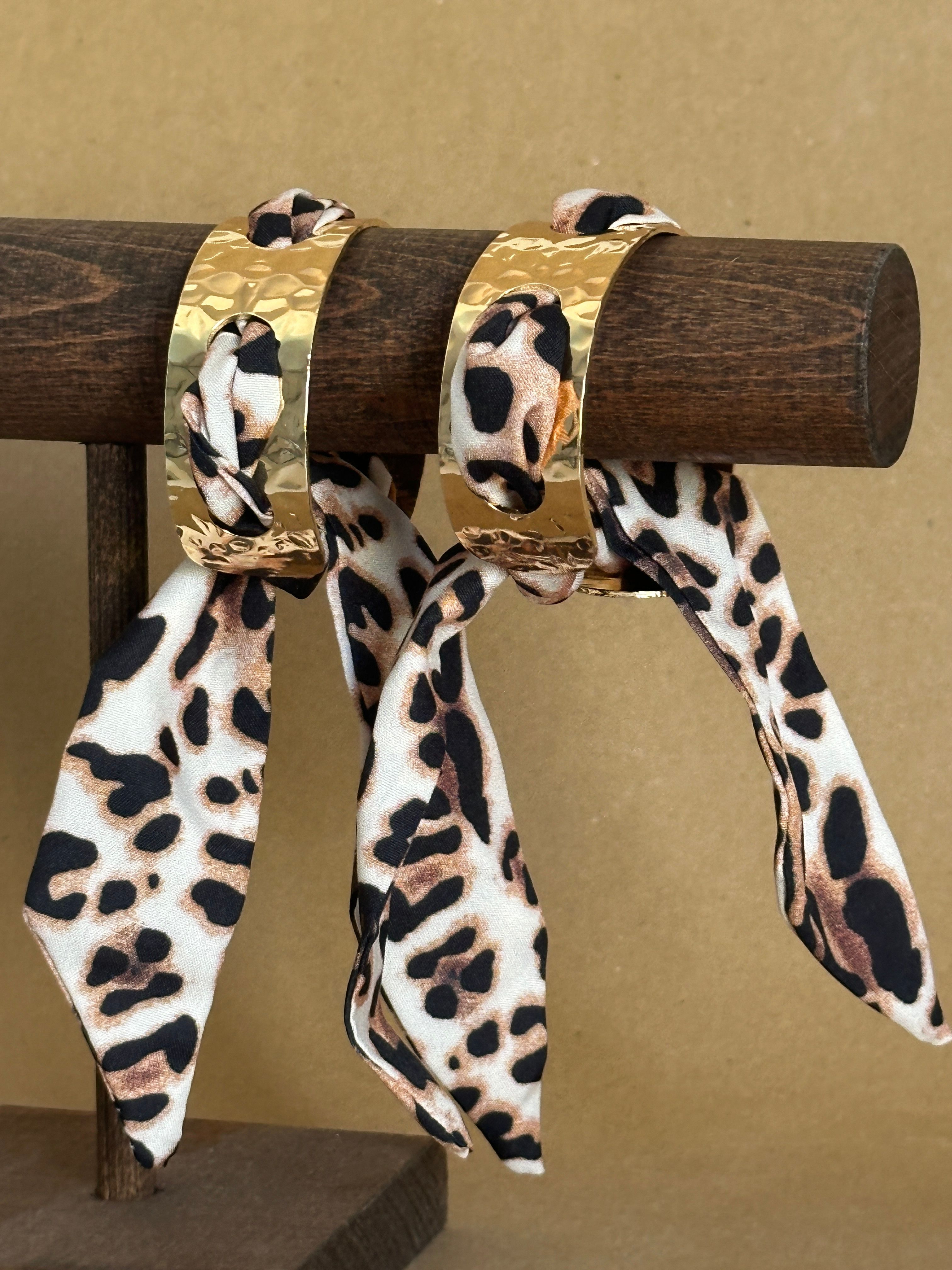 Gold Touch Leopar Kelepçe