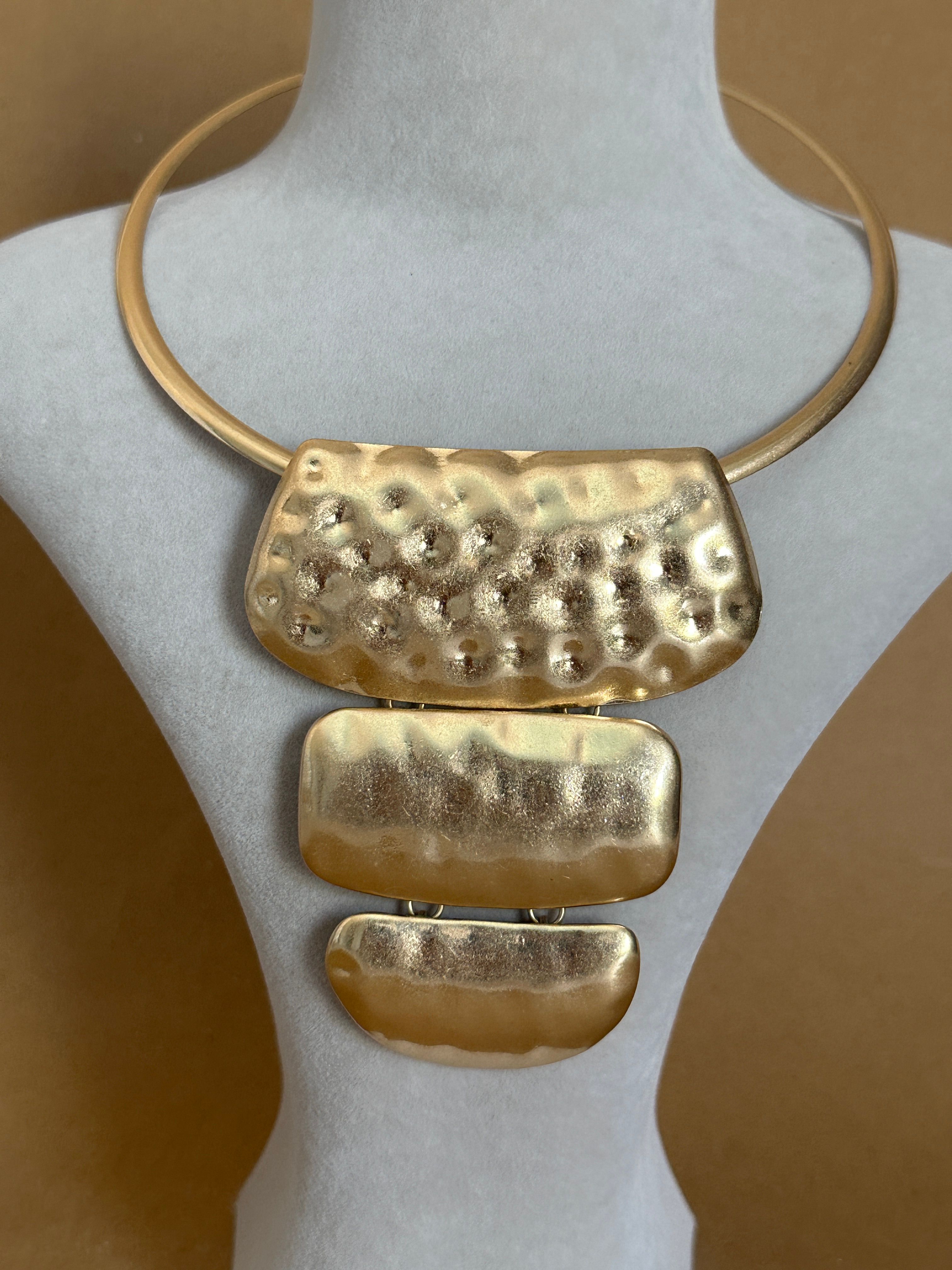 Gold Mat Hera Kolye