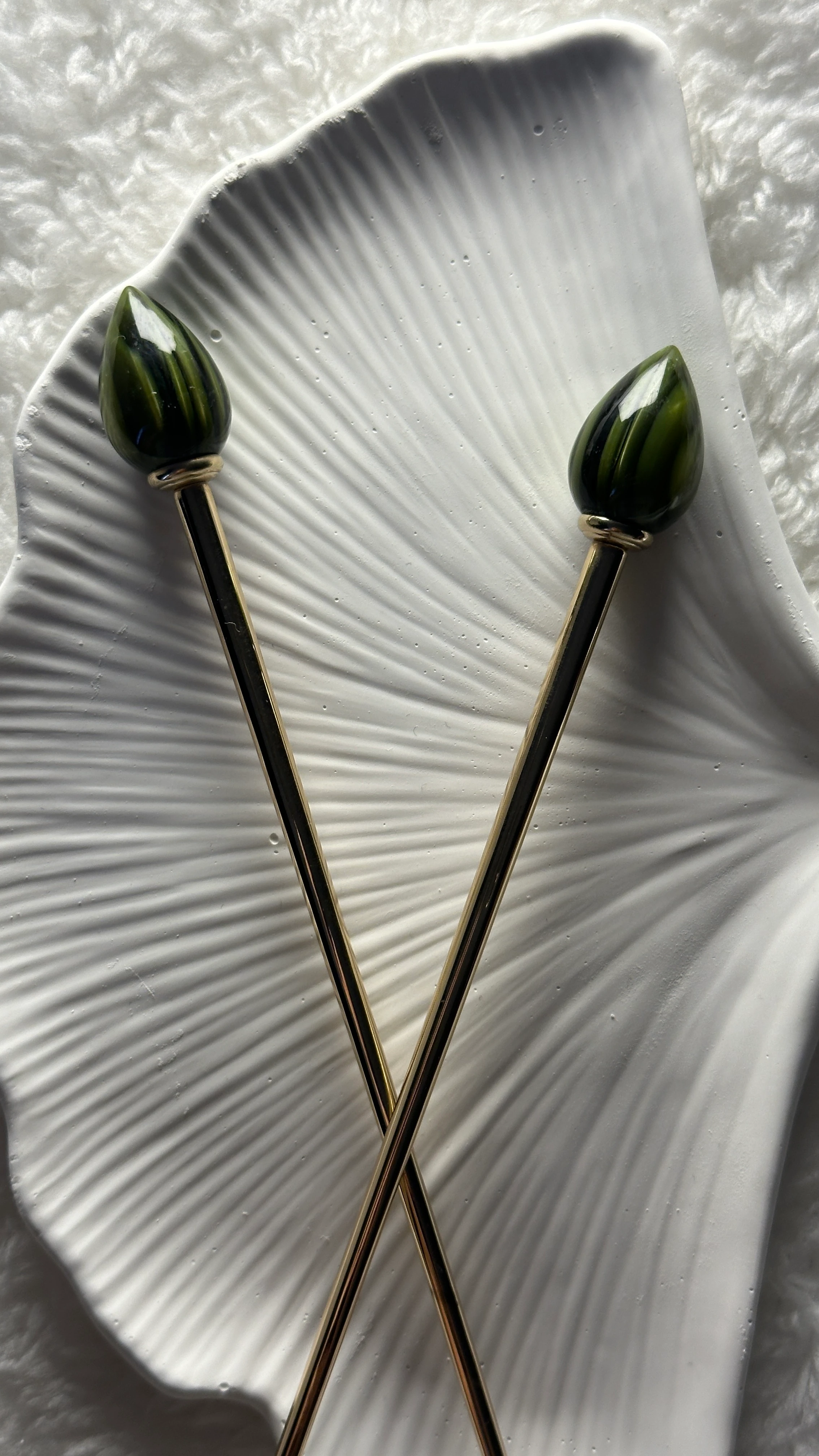 Yeşil Damla Taş Saç Çubuğu