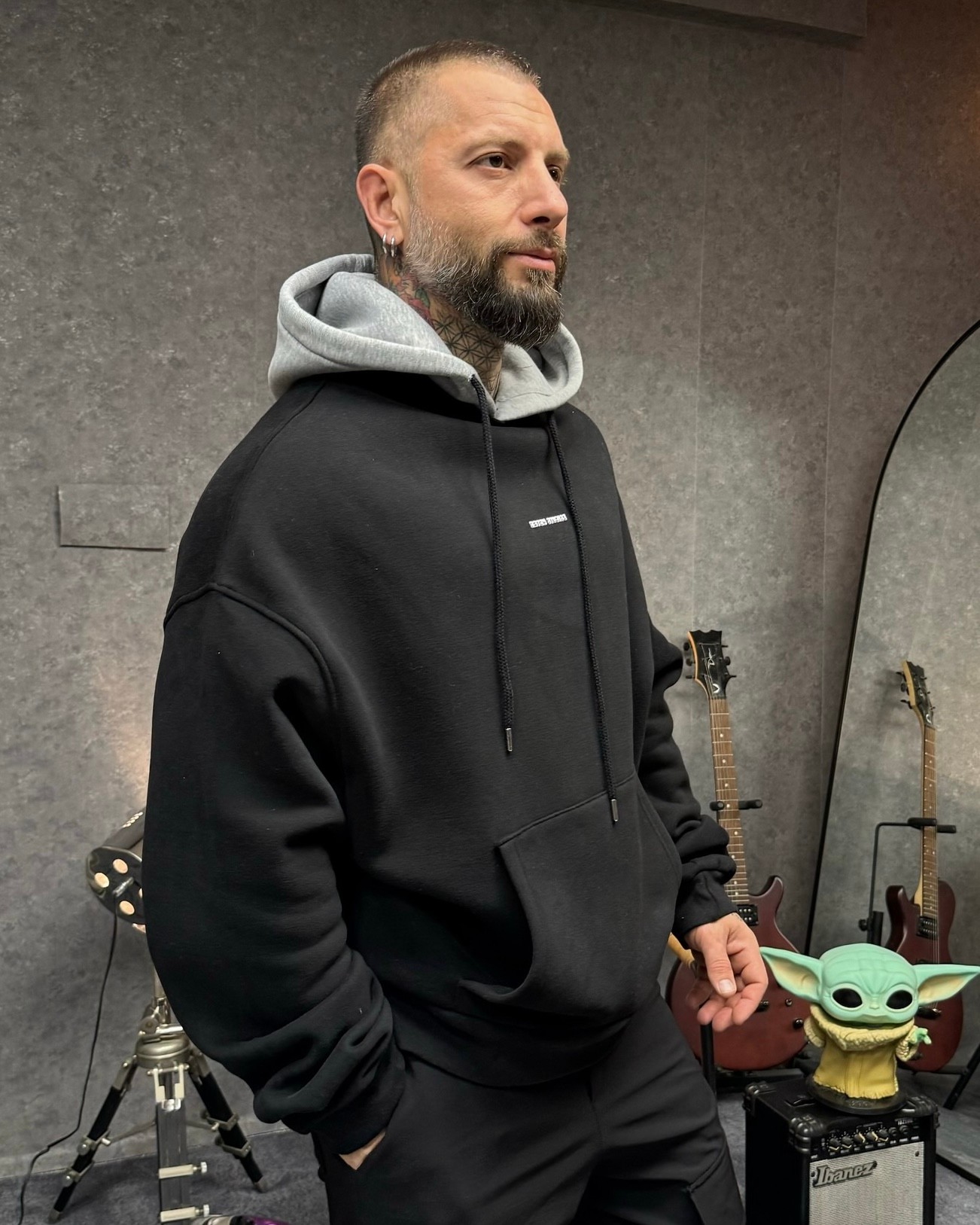 OVERSIZE KAPÜŞONLU SWEATSHIRT - SİYAH
