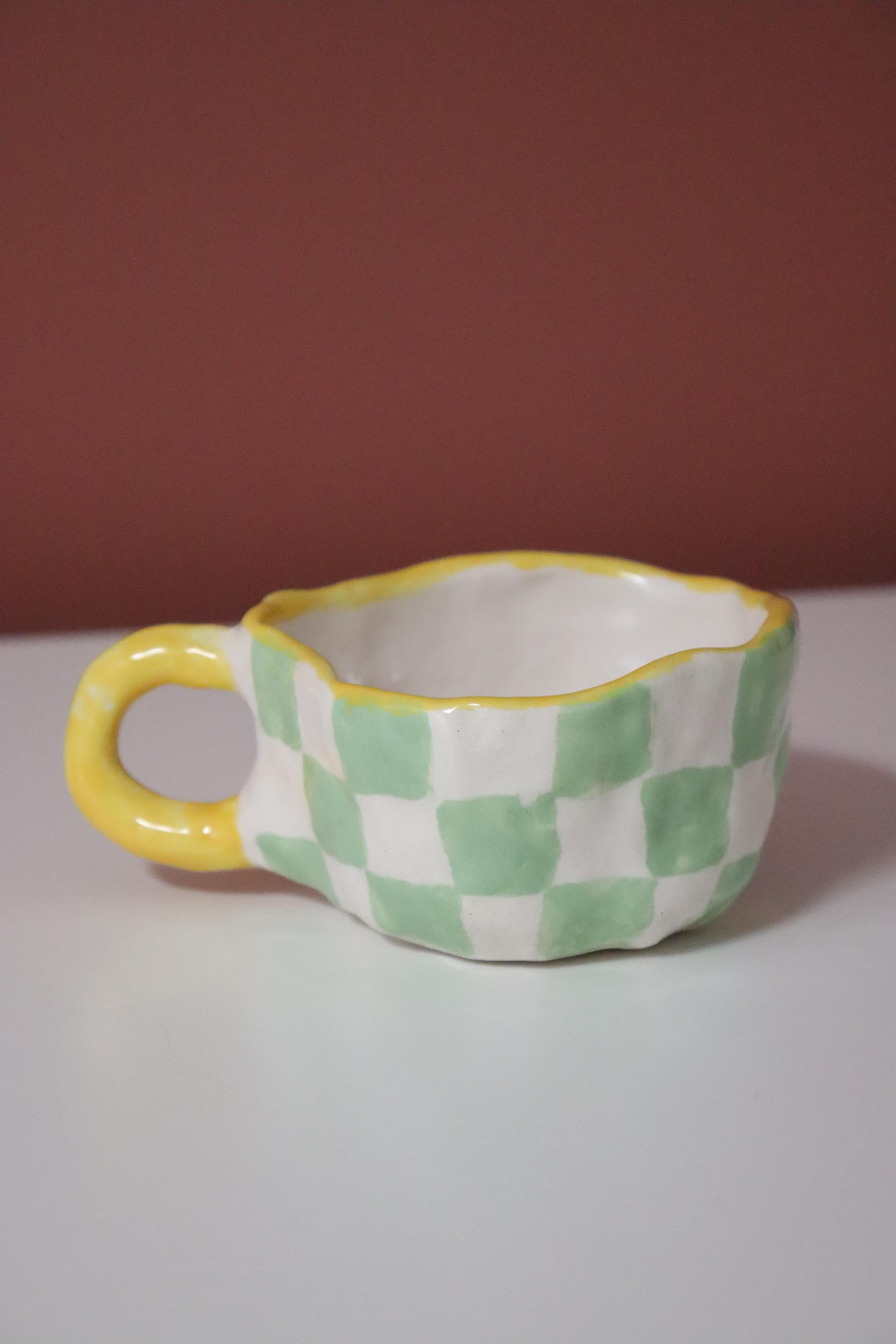 Dama Mug