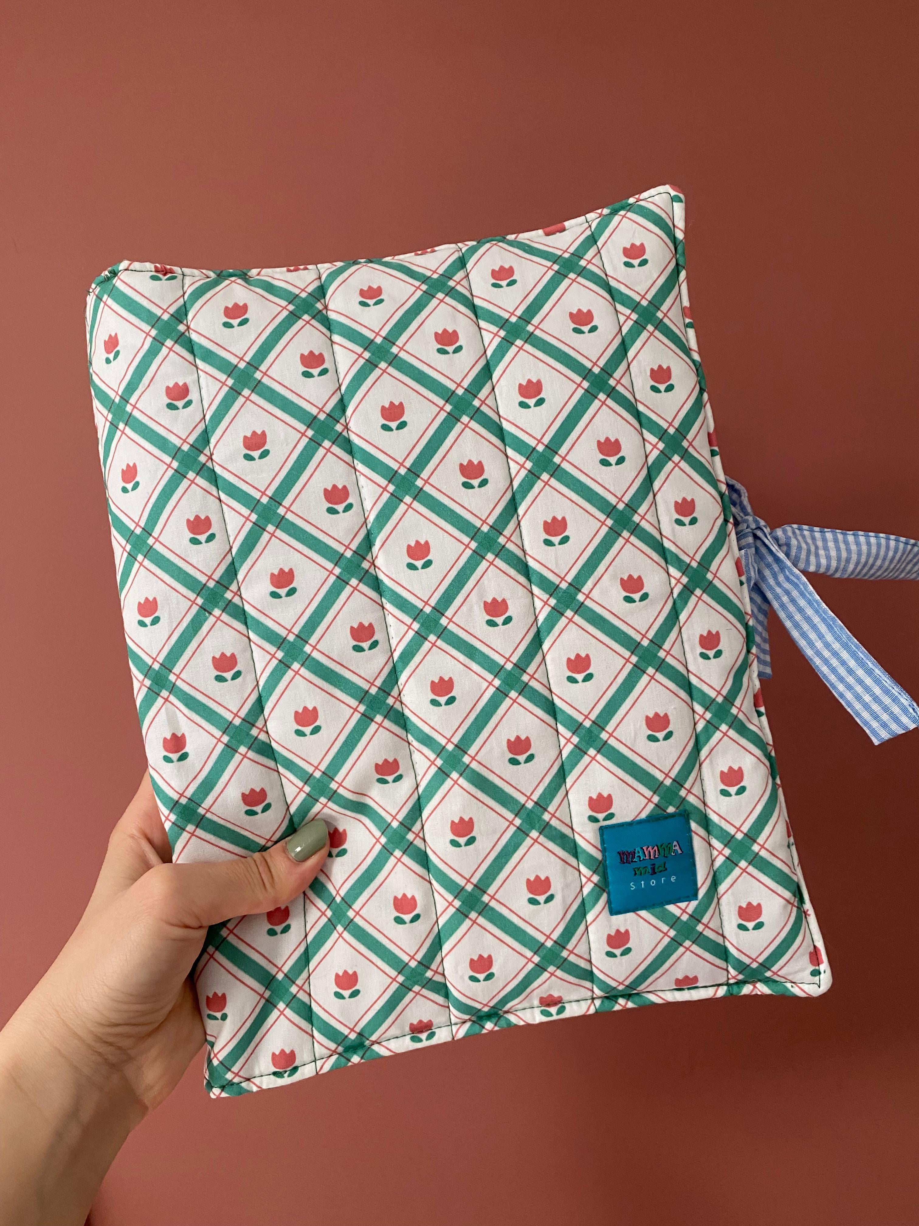 Ekose Lale Tablet Çantası