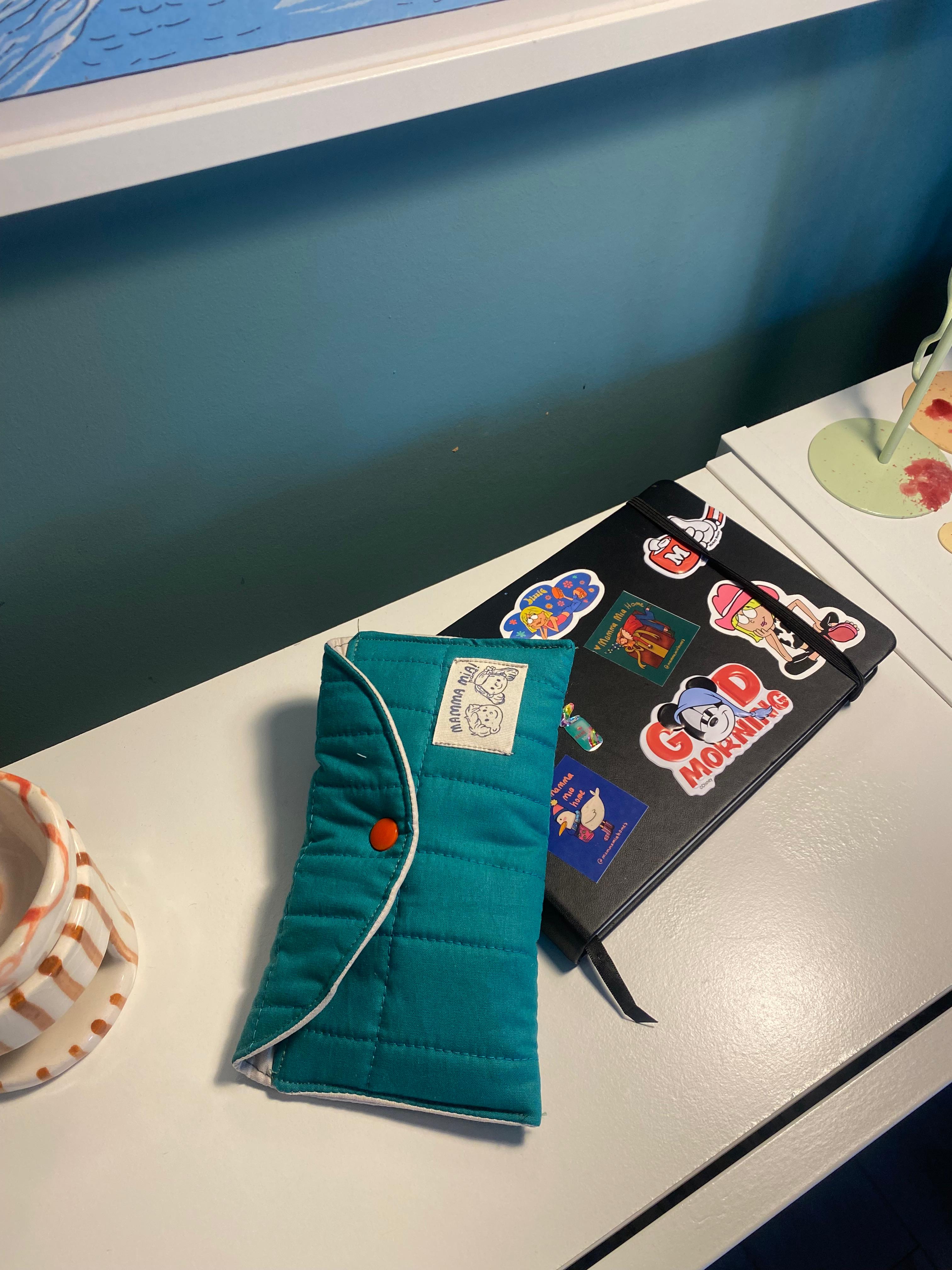 Yeşil Gözlük Kılıfı