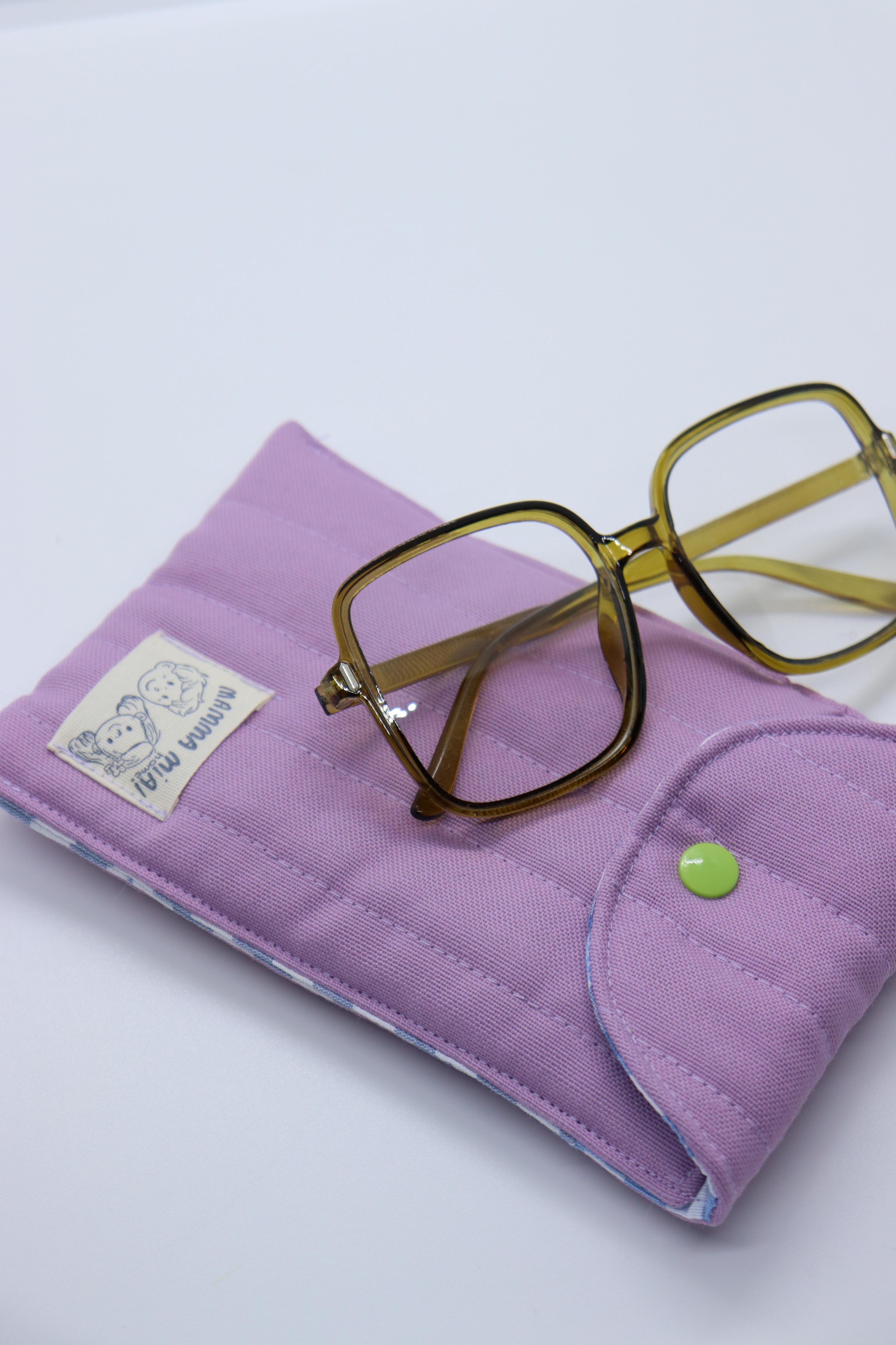Lila Gözlük Kılıfı