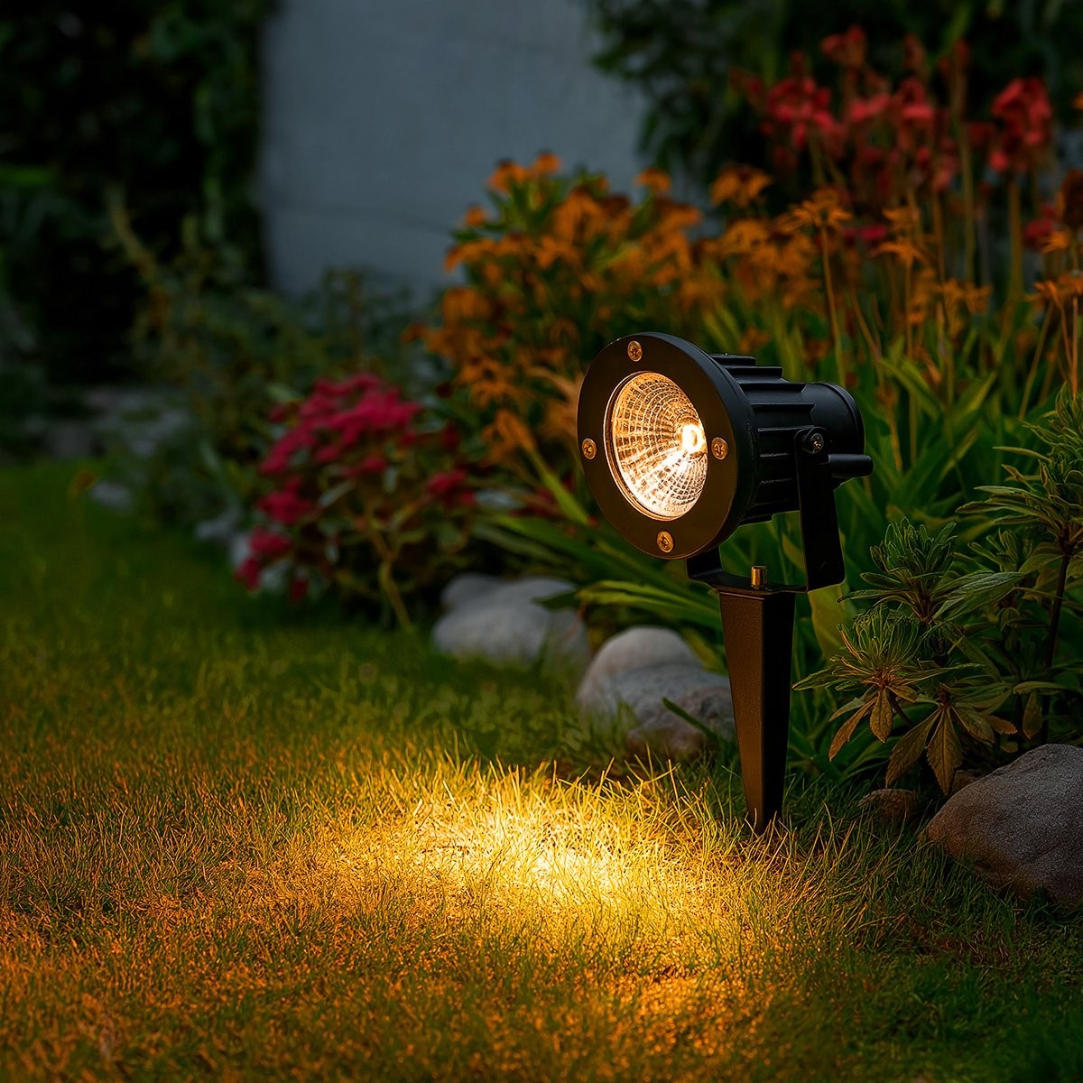 Kazıklı Bahçe Armatürü 10W Amber IP64 Noas YL74-1006