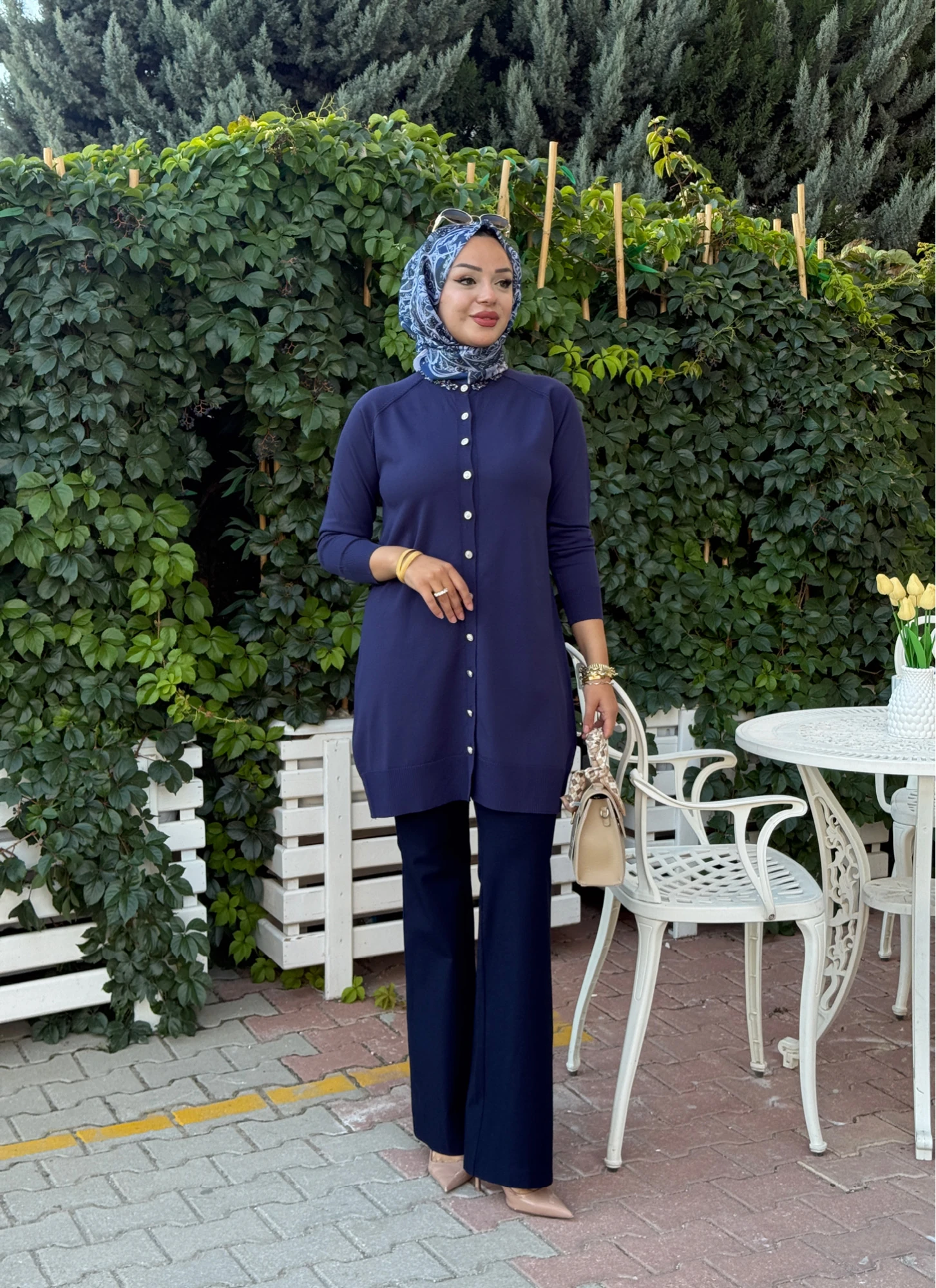 NUSS  YAKA TAŞLI HIRKA