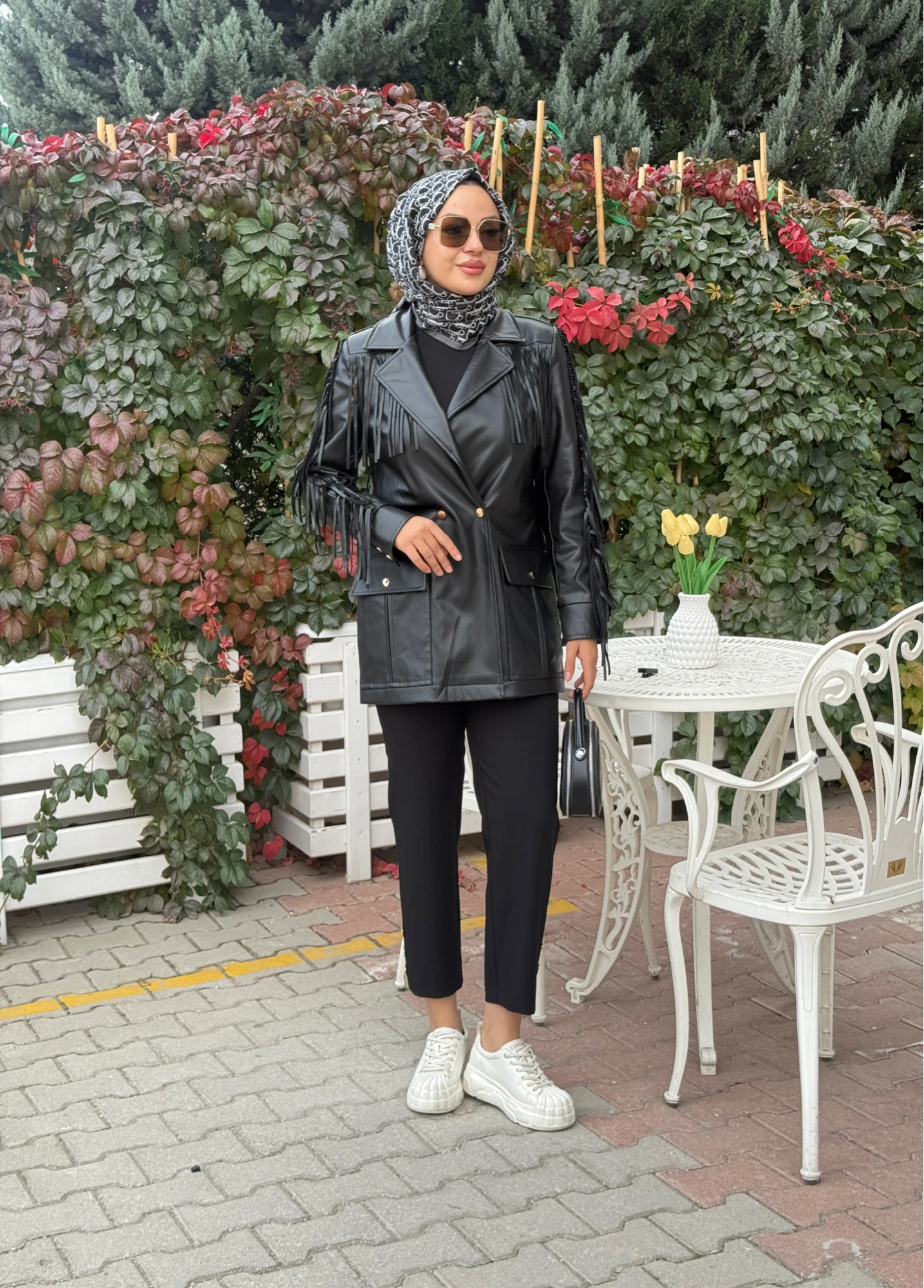 PÜSKÜLLÜ DERİ CEKET