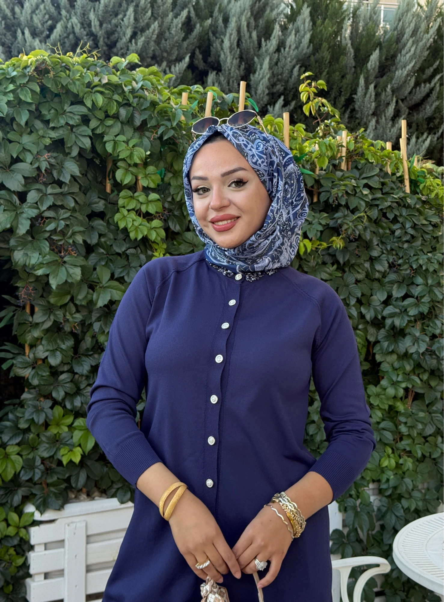 NUSS  YAKA TAŞLI HIRKA