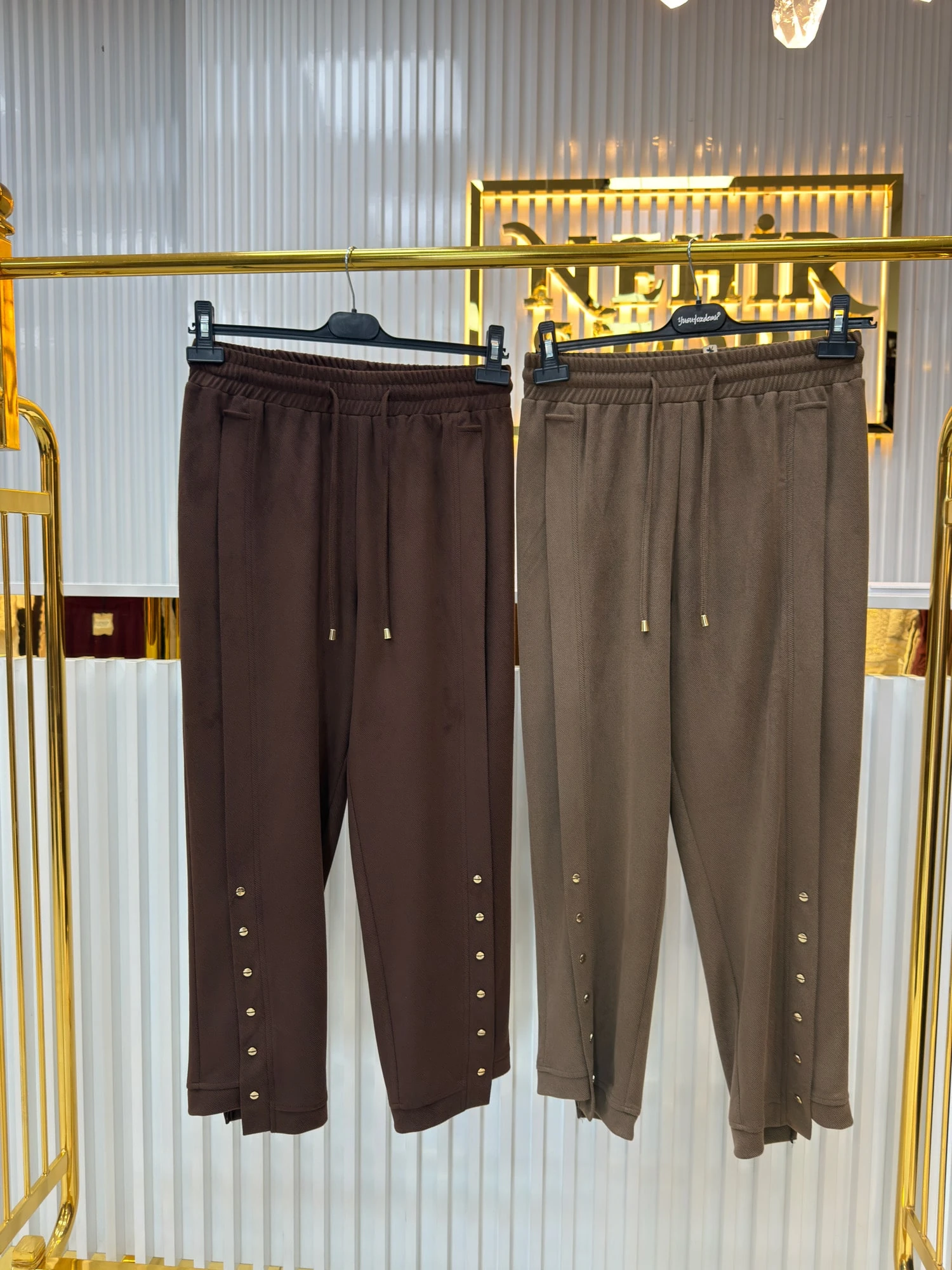 YUSUF ÖZDEMİR HAVUÇ KESİM NUBUK PANTOLON