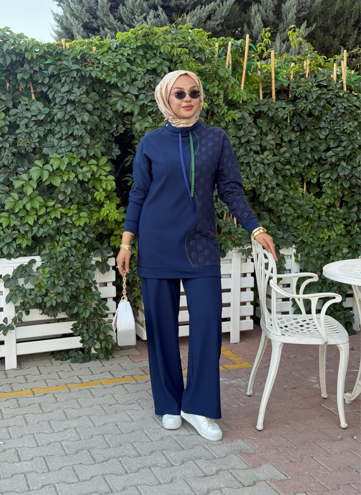 NİHAN  BENEK DETAYLI TAKIM