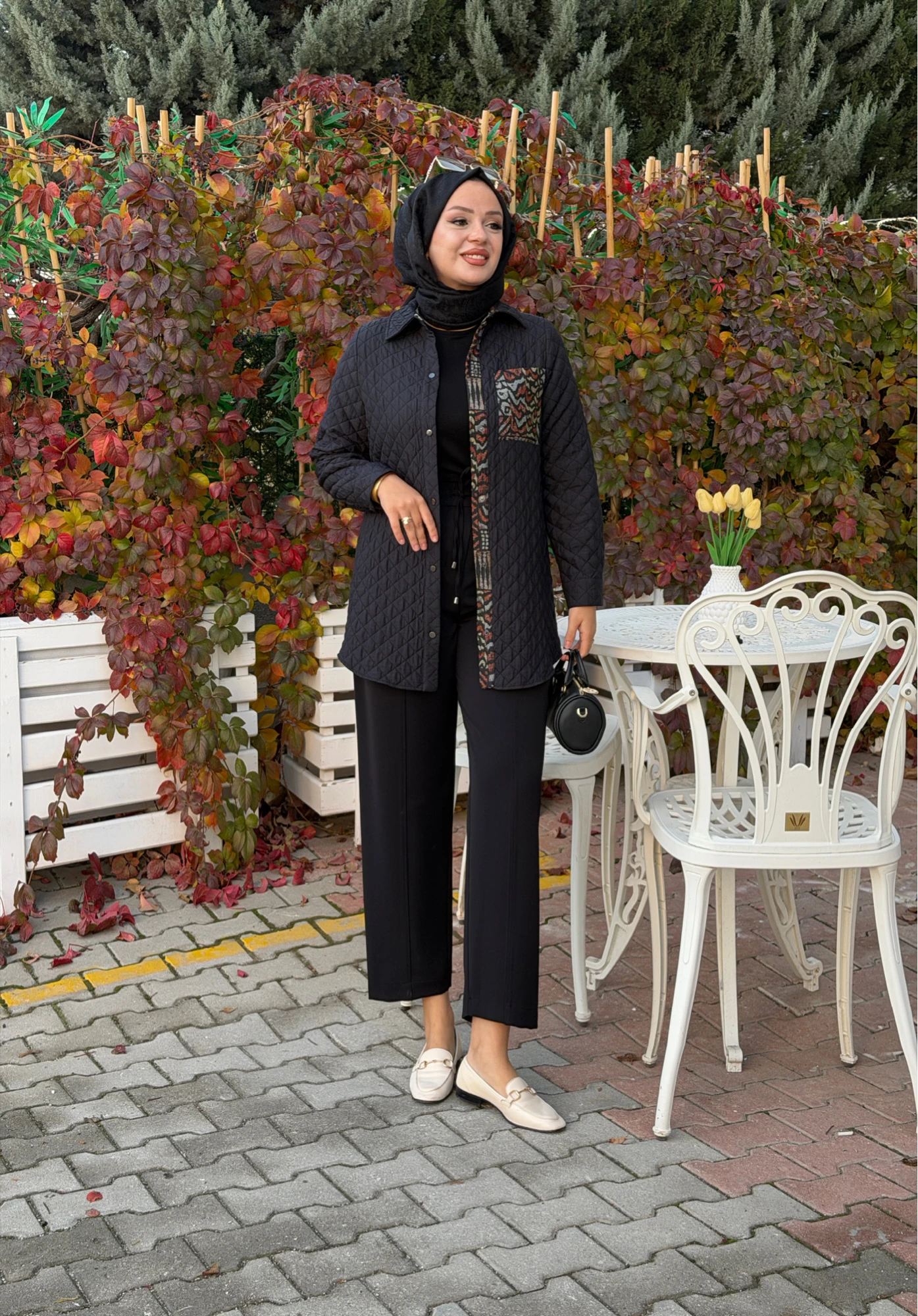 KAPİTONE DETAYLI CEKET