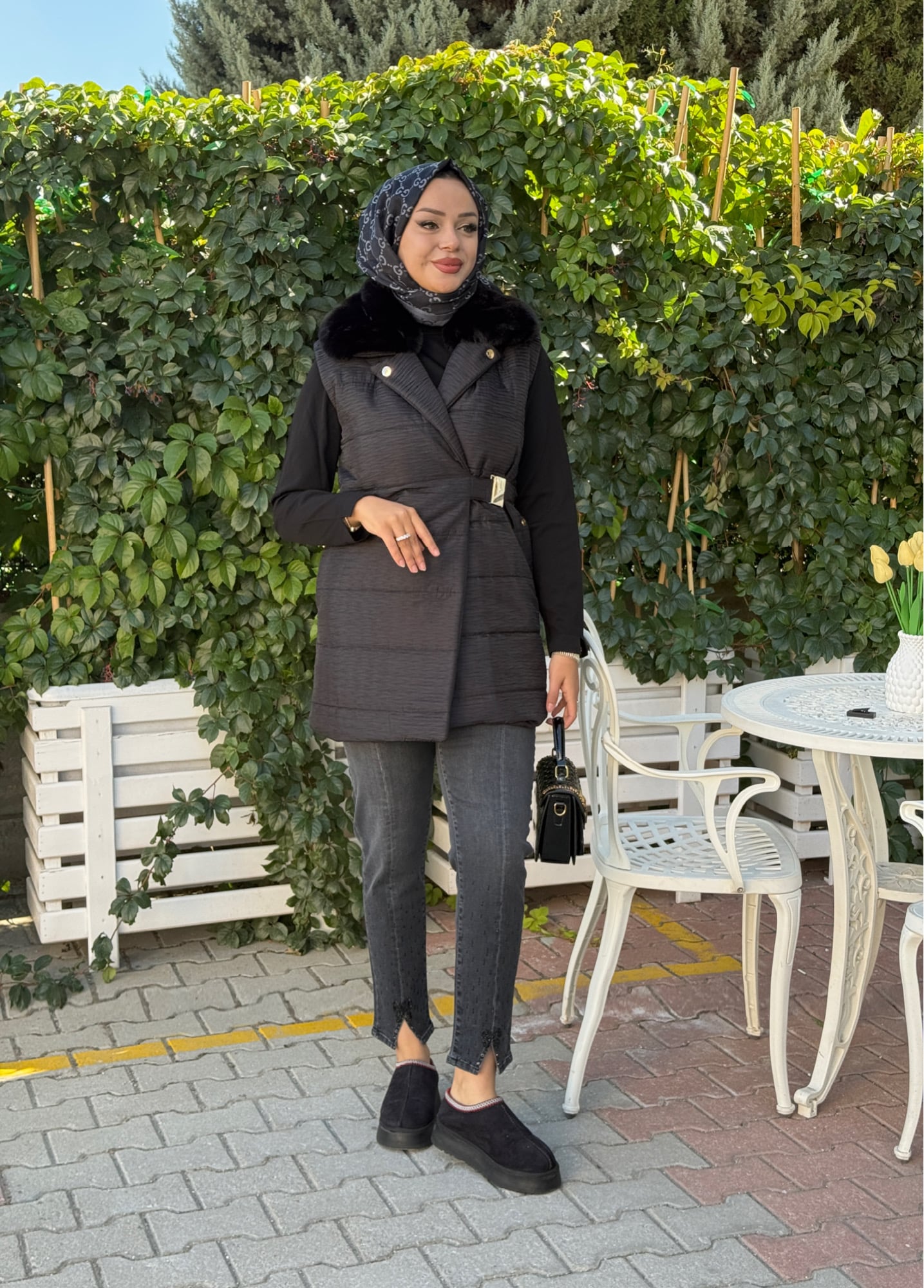 NİHAN  KÜRK DETAYLI YELEK