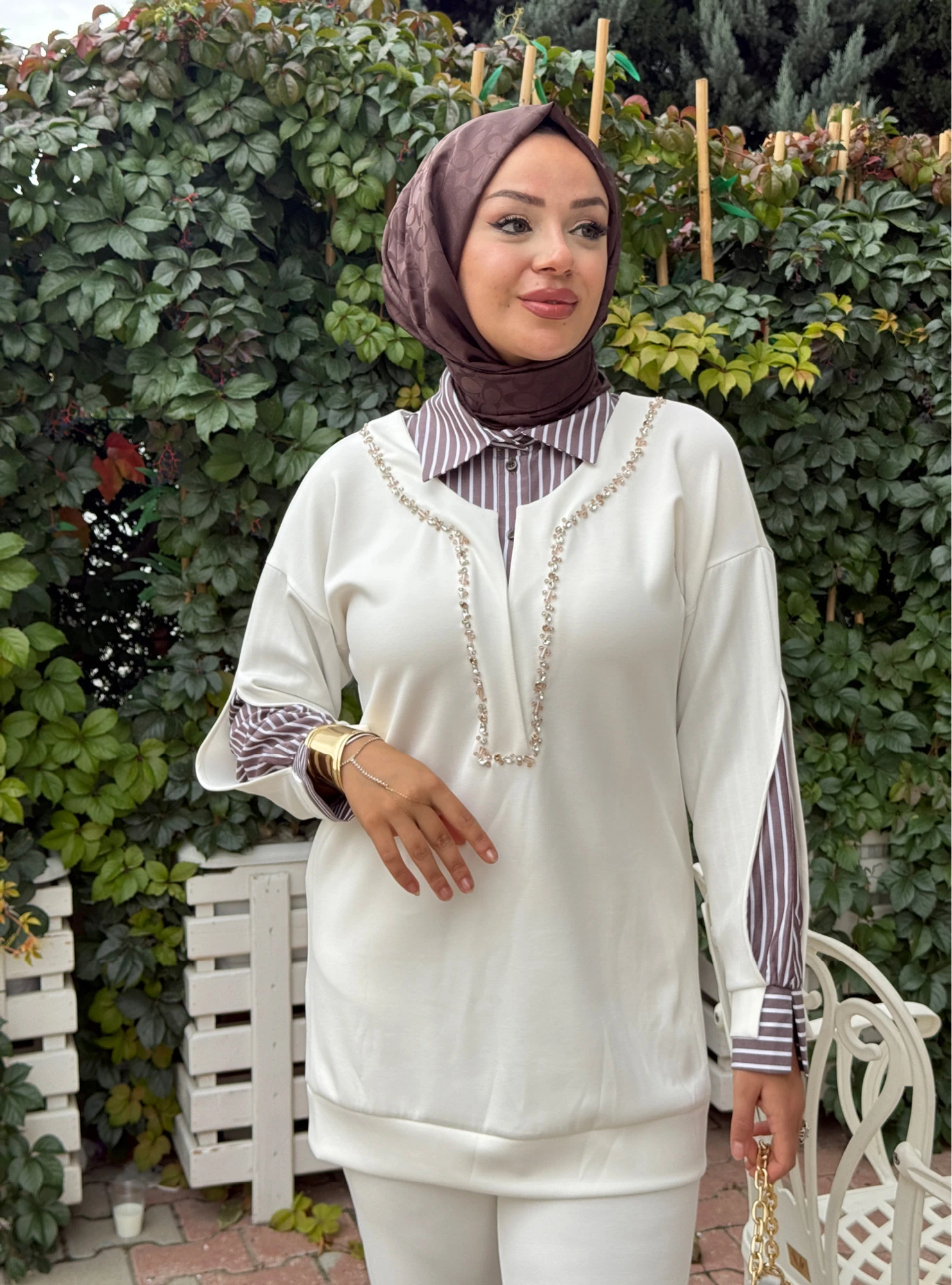 GÖMLEK DETAYLI TAKIM