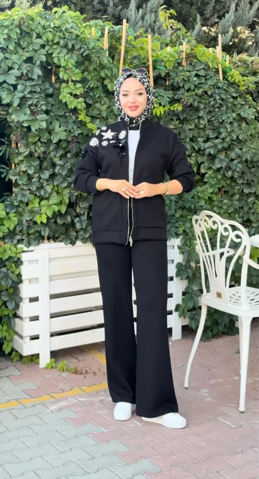 TAŞ İŞLEMELİ ÖRME TAKIM