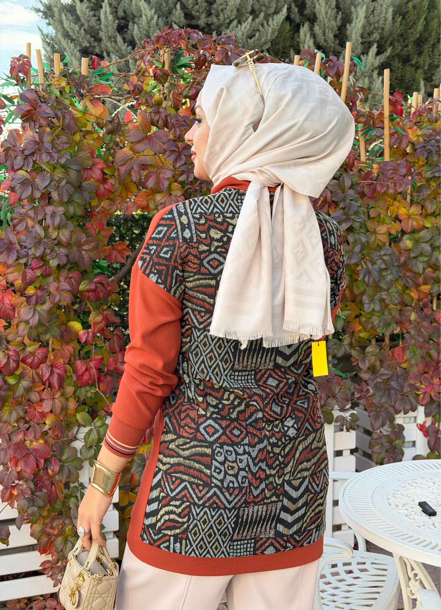 KİLİM DESENLİ SWEAT