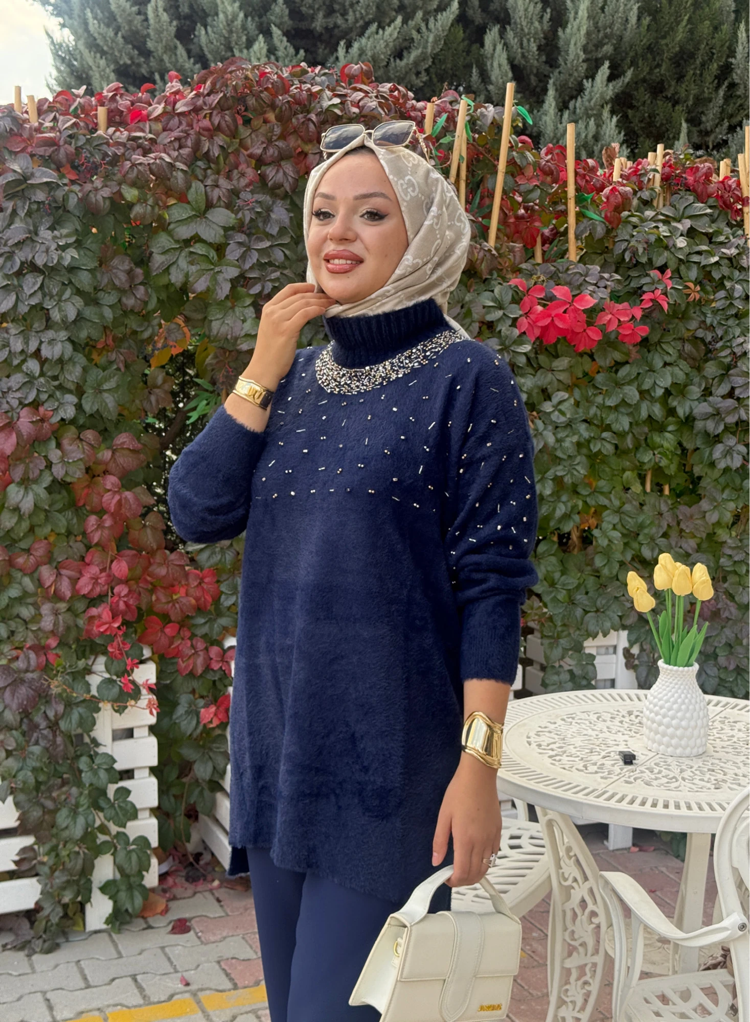 SERPME TAŞLI ANGORA KAZAK