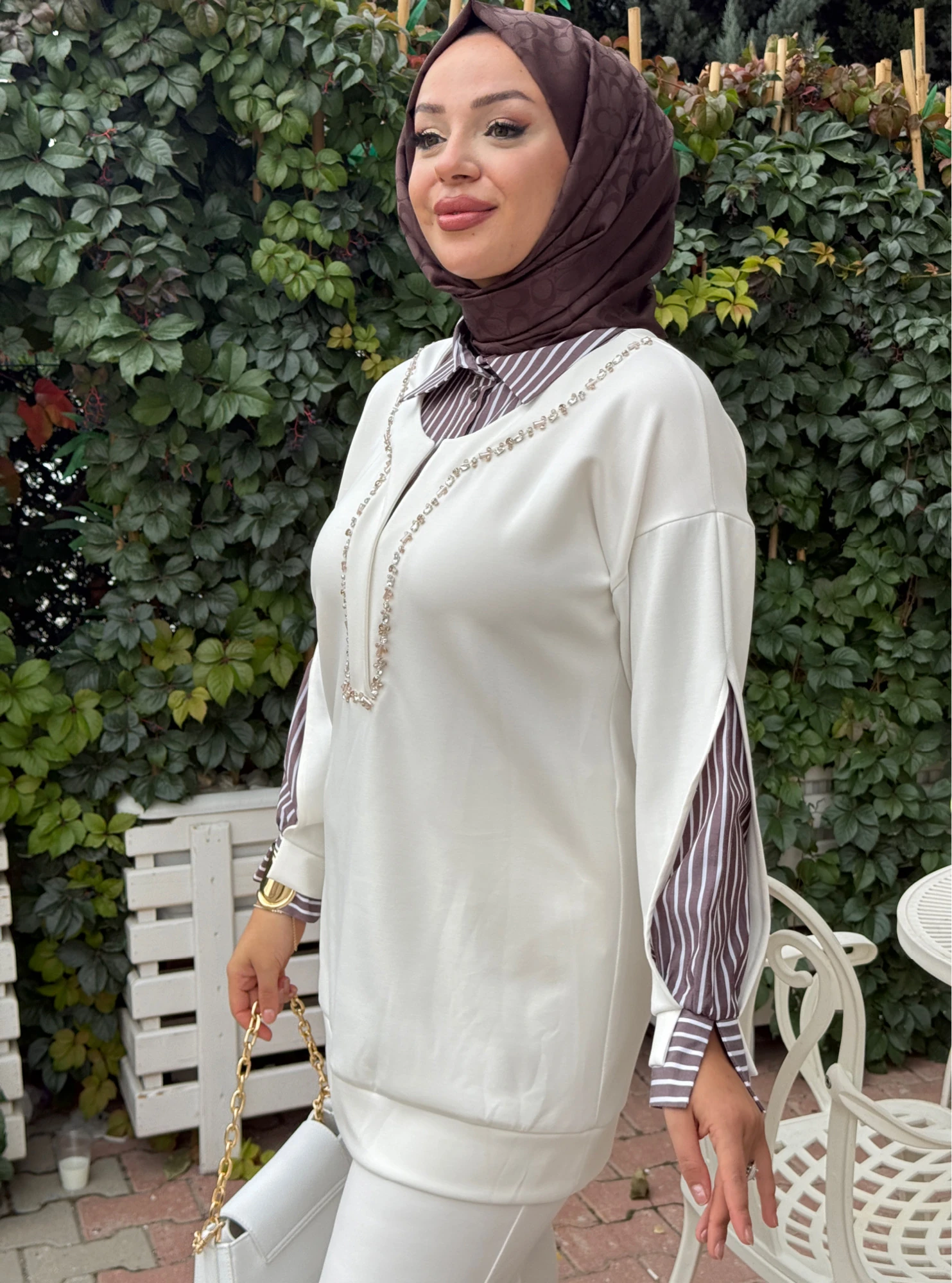 GÖMLEK DETAYLI TAKIM