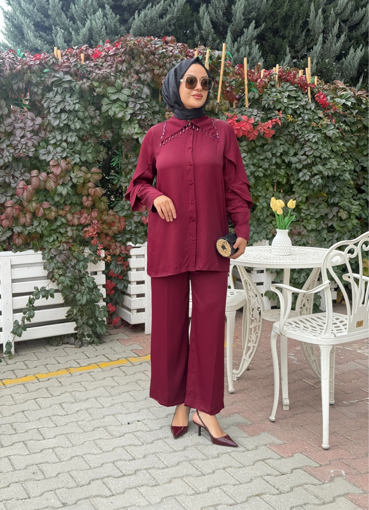 YAKA İŞLEMELİ PERA TAKIM