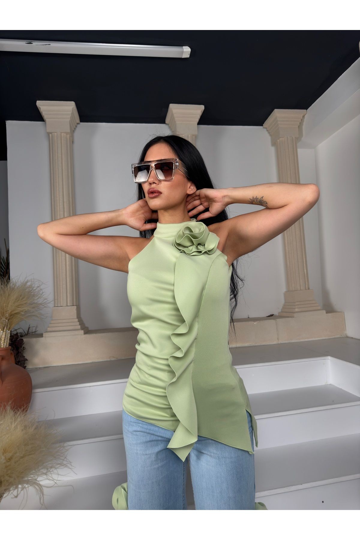 Üst İthal Astarlı Scuba Kumaş Gül Ve Şal Detay Bluz Alt İthal Denim Yan Gül Detay Özel Tasarım Takım - Yeşil