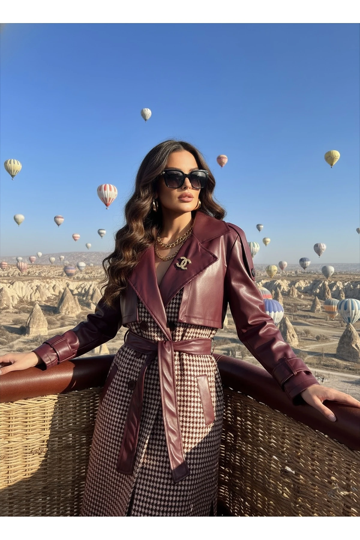 İthal Kumaştan Deri Detaylı Kuşaklı Düğmeli Astarlı Özel Tasarım Kareli Maxi Kaban - Bordo