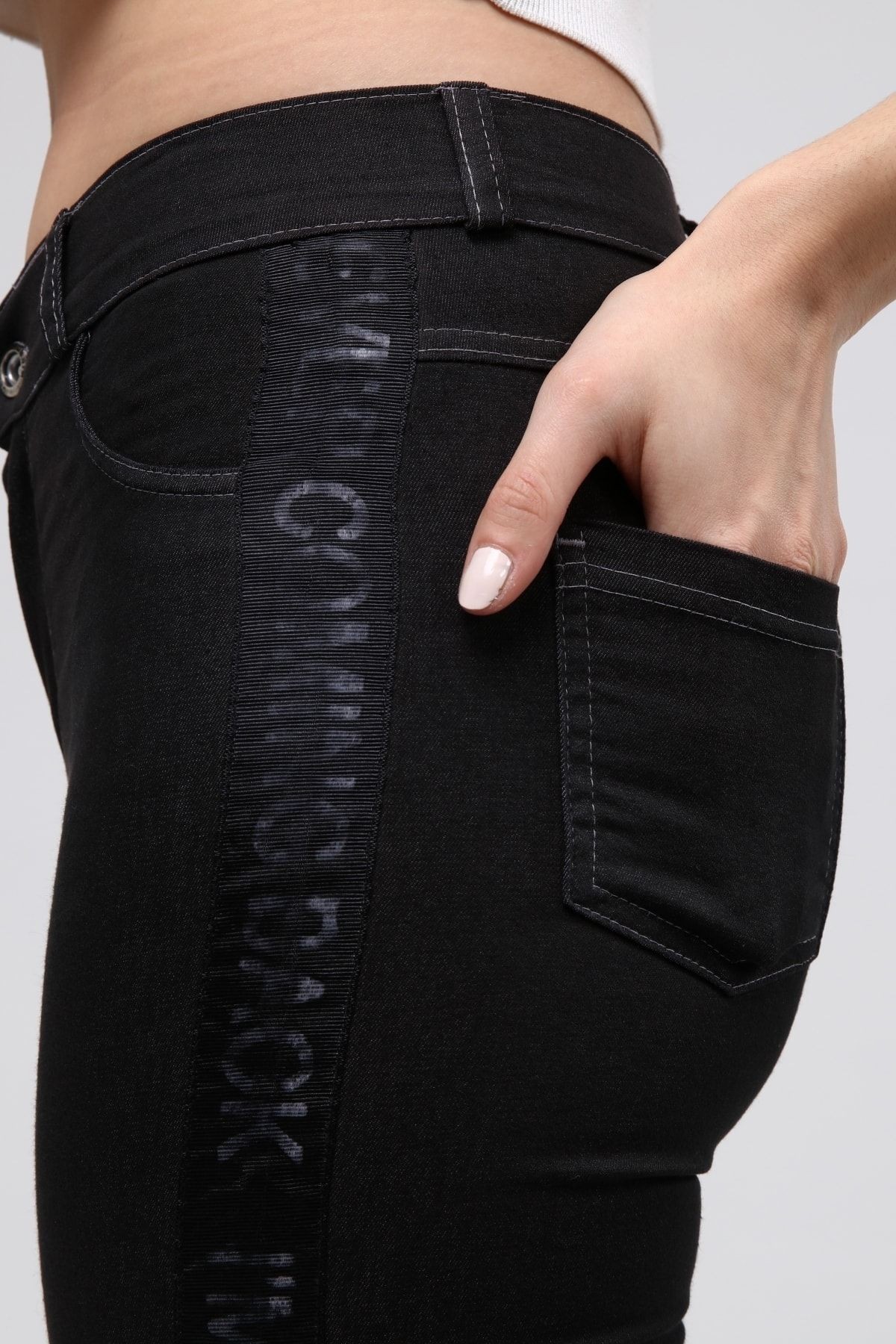 Kadın Siyah Yan Şerit Detaylı Full Likralı Skinny Kot Tayt