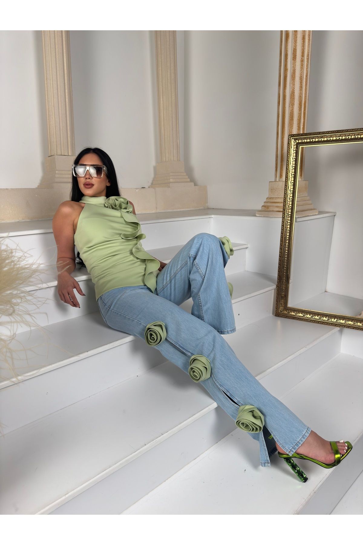 Üst İthal Astarlı Scuba Kumaş Gül Ve Şal Detay Bluz Alt İthal Denim Yan Gül Detay Özel Tasarım Takım - Yeşil