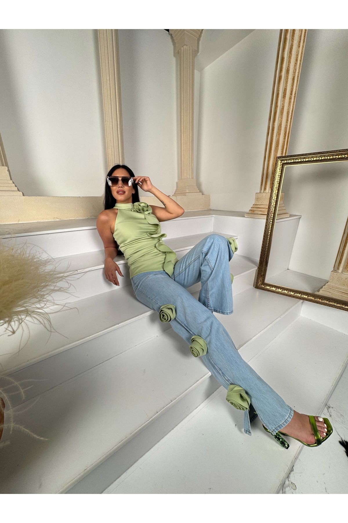 Üst İthal Astarlı Scuba Kumaş Gül Ve Şal Detay Bluz Alt İthal Denim Yan Gül Detay Özel Tasarım Takım - Yeşil