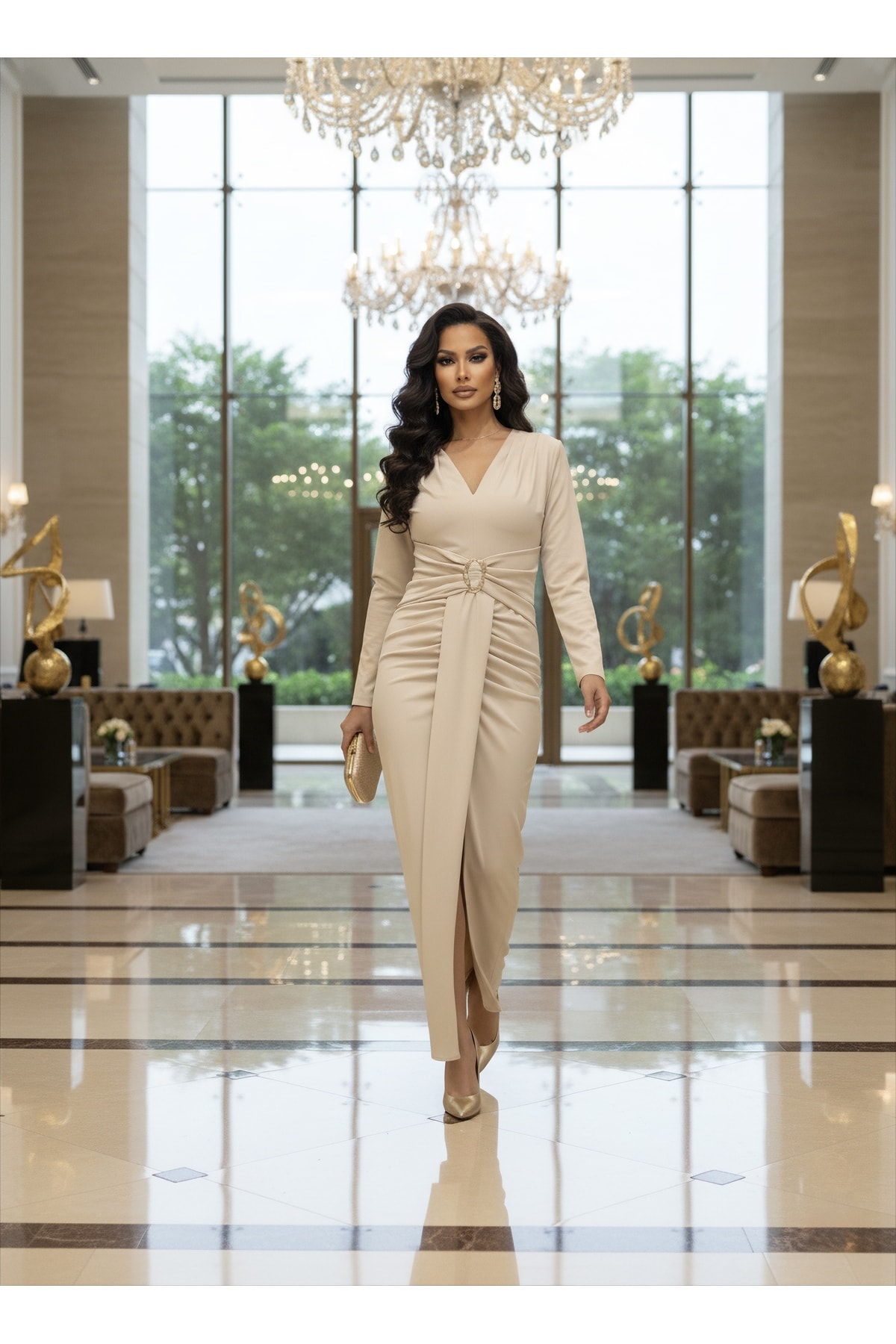 İthal Krep Kumaş Toka Ve Şal Detaylı Astarlı Özel Tasarım Maxi Elbise - krem