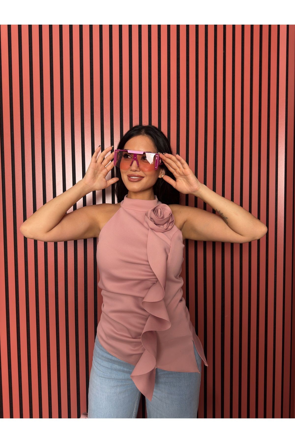 Üst İthal Astarlı Scuba Kumaş Gül Ve Şal Detay Bluz Alt İthal Denim Yan Gül Detay Özel Tasarım Takım - Pembe