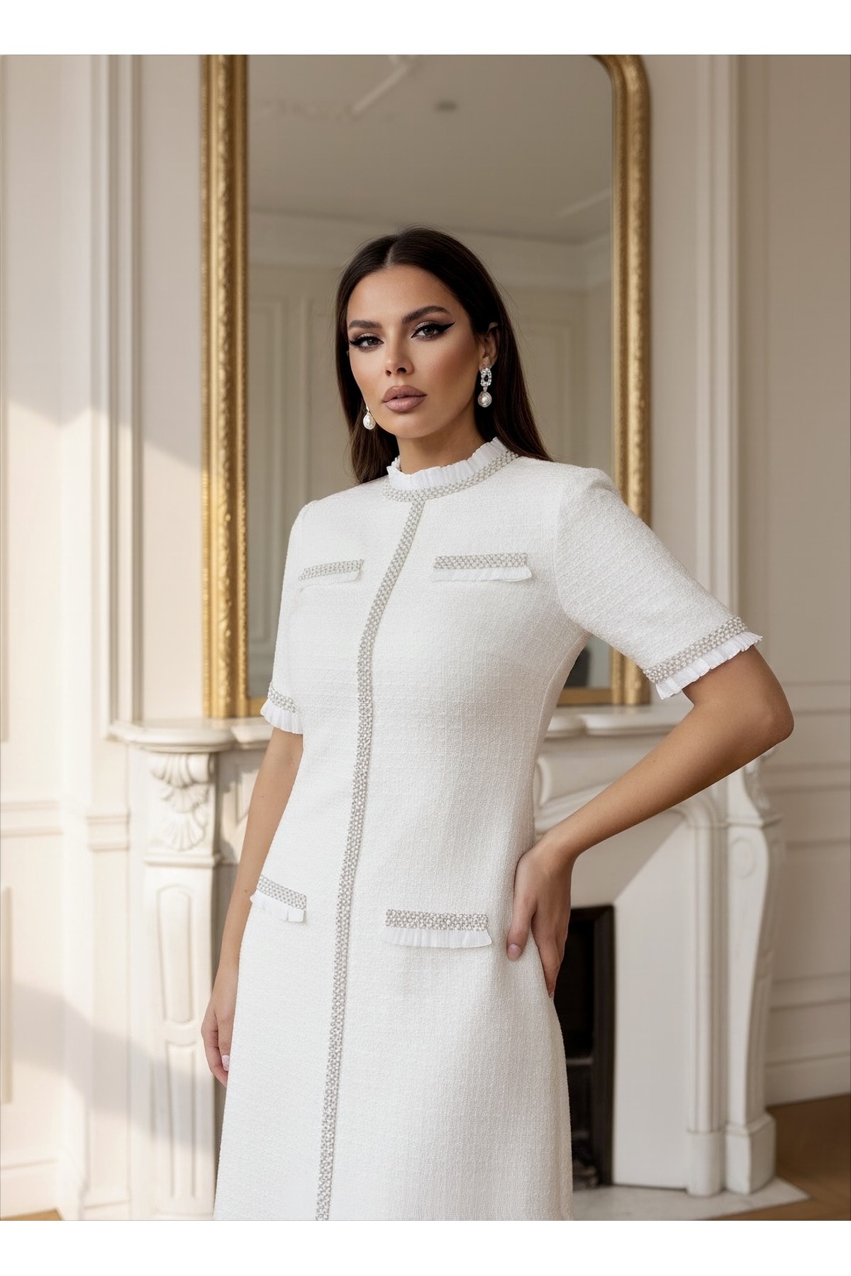 İthal Tüvit Kumaş Taş İnci İşleme Detaylı Astarlı Özel Tasarım Midi Elbise - Beyaz