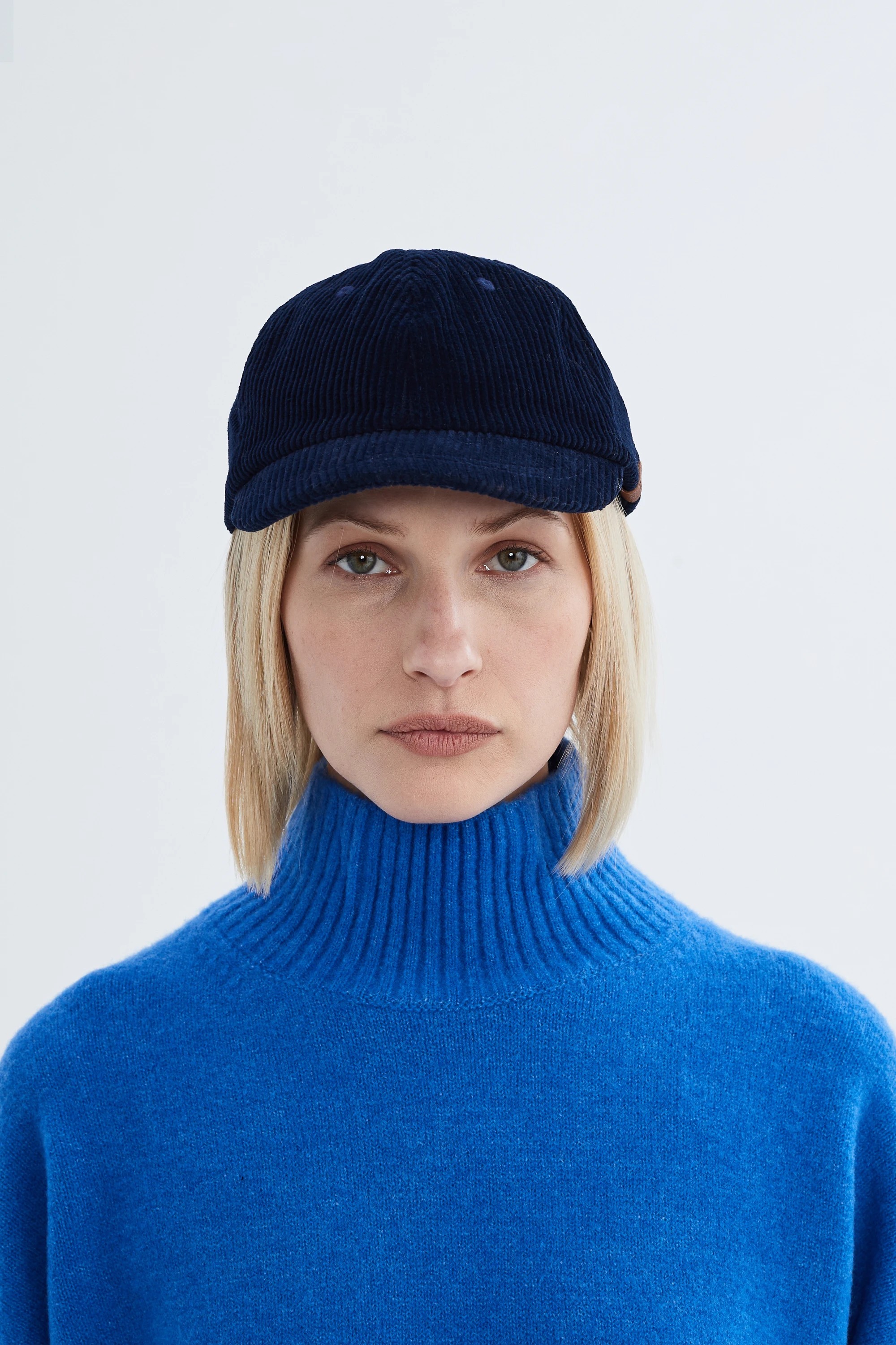 Lony Nordbron Velvet Women Hat - Navy