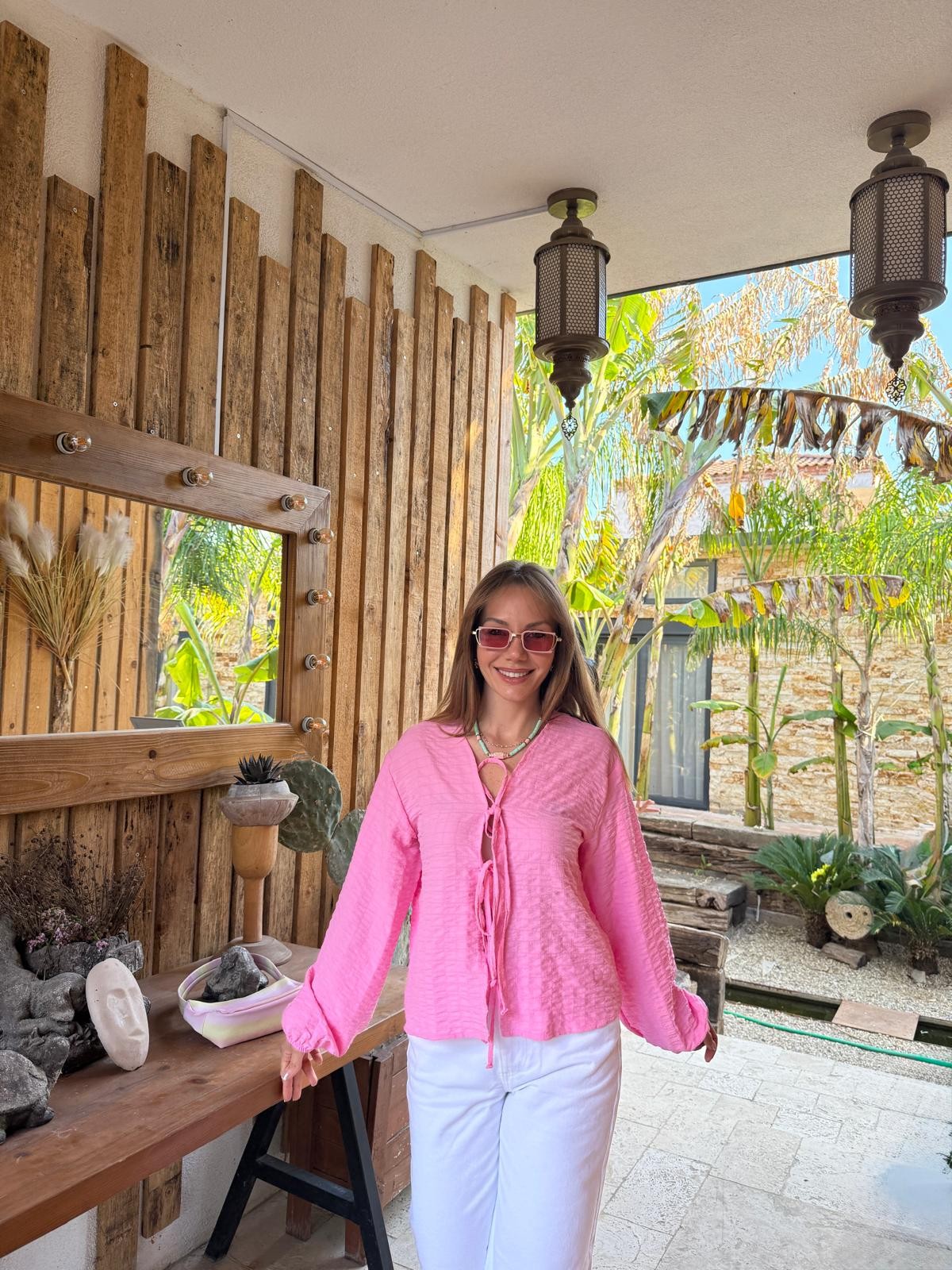 LOLA PEMBE BAĞCIKLI BLUZ