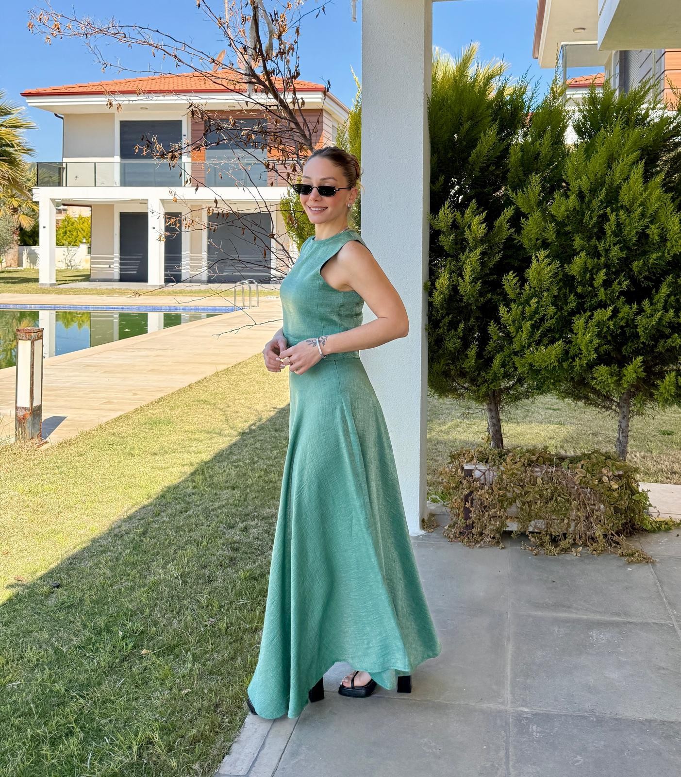 ELANOR YEŞİL PARLAK KUMAŞ ETEK TAKIM