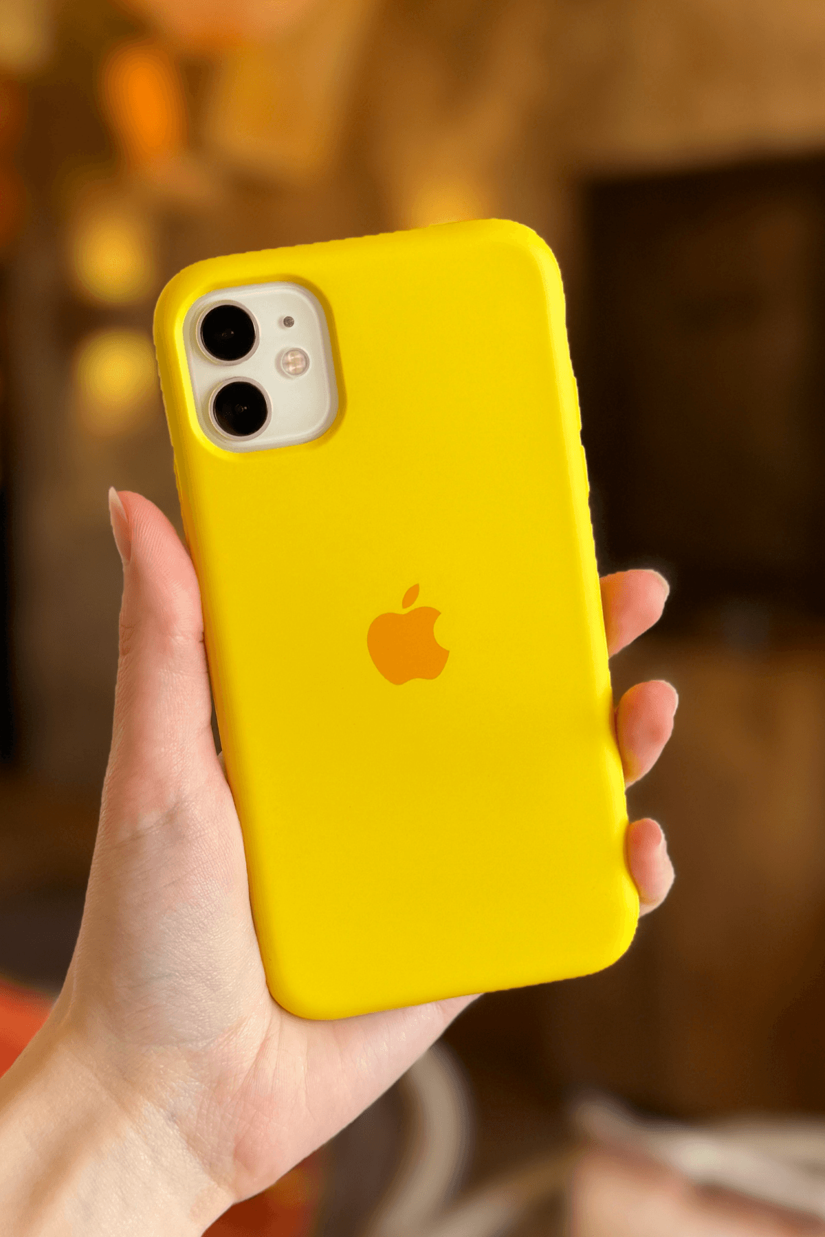 iPhone 11 Uyumlu Logolu Lansman Kılıf Sarı