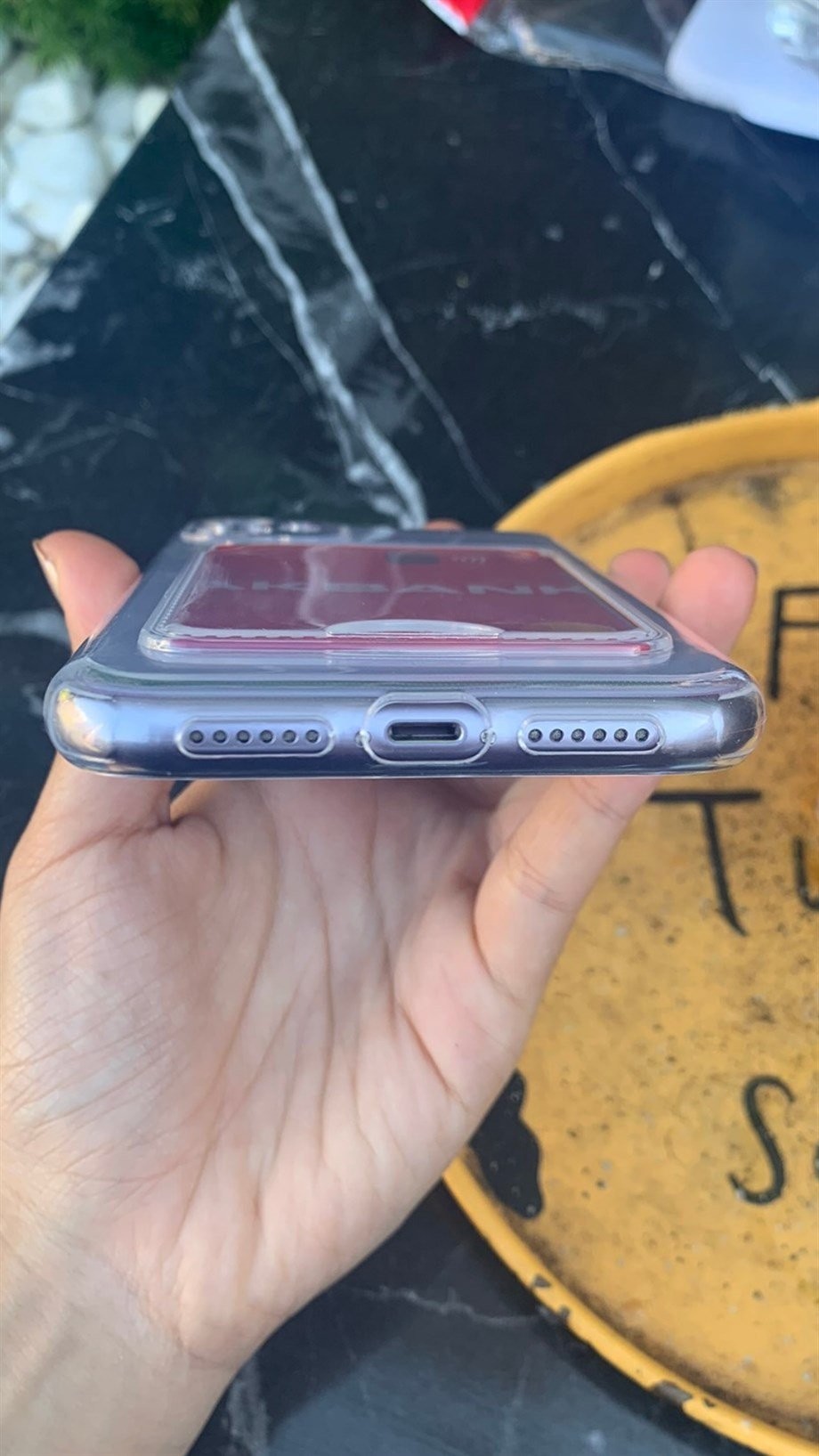 iPhone 11 Uyumlu Kart Bölmeli Şeffaf Kılıf