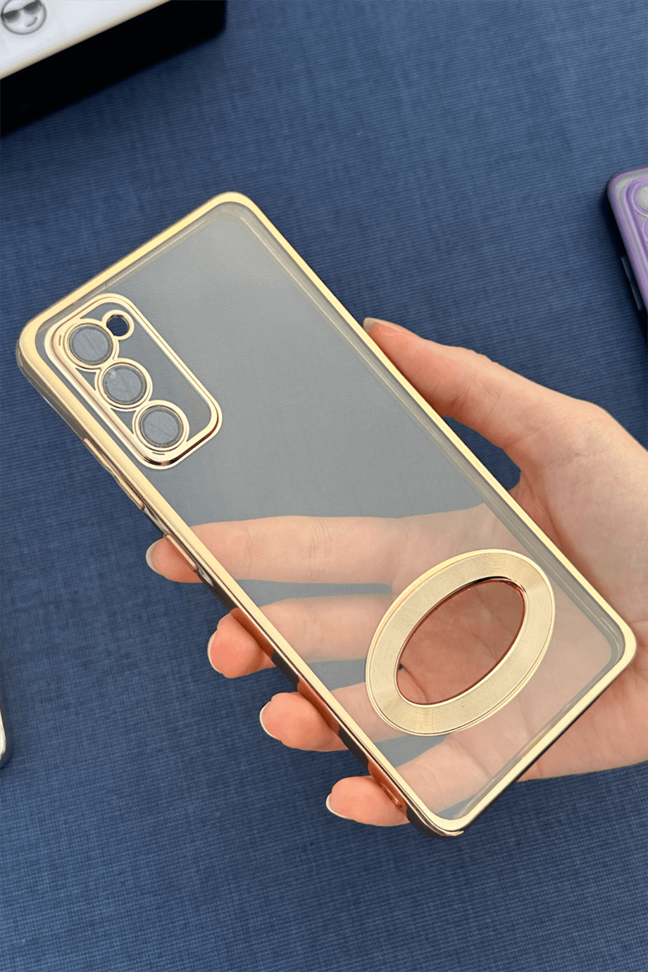 Galaxy S20 FE Uyumlu Logo Açık Elegance Kılıf Gold