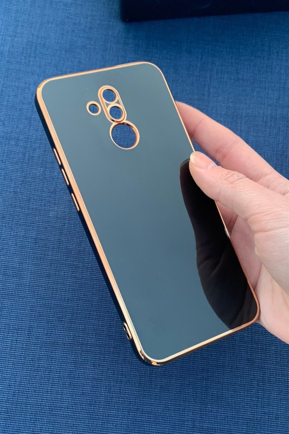 Huawei Mate 20 Lite Uyumlu Renkli Elegance Silikon Kılıf Siyah