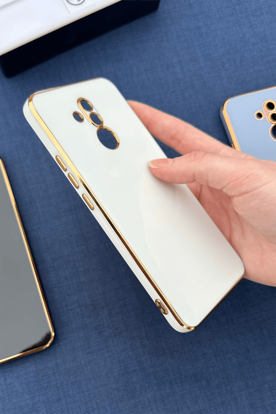 Huawei Mate 20 Lite Uyumlu Renkli Elegance Silikon Kılıf Beyaz