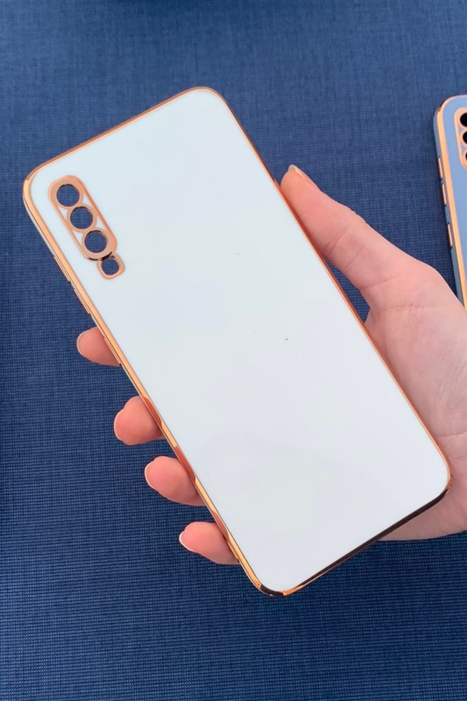 Galaxy A50 / A30s Uyumlu Renkli Elegance Silikon Kılıf Beyaz