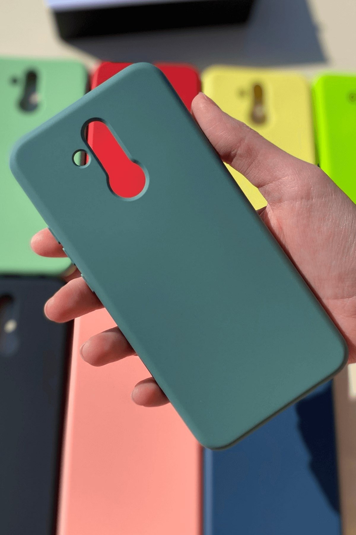 Huawei Mate 20 Lite Silikon Lansman Kılıf Haki